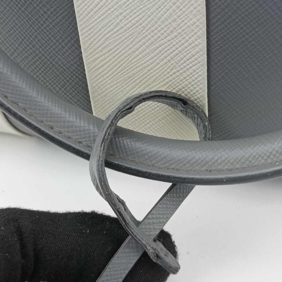 Pre-owned Prada Galleria White× Gray Saffiano Leather  shoulderbag | stylenewstar