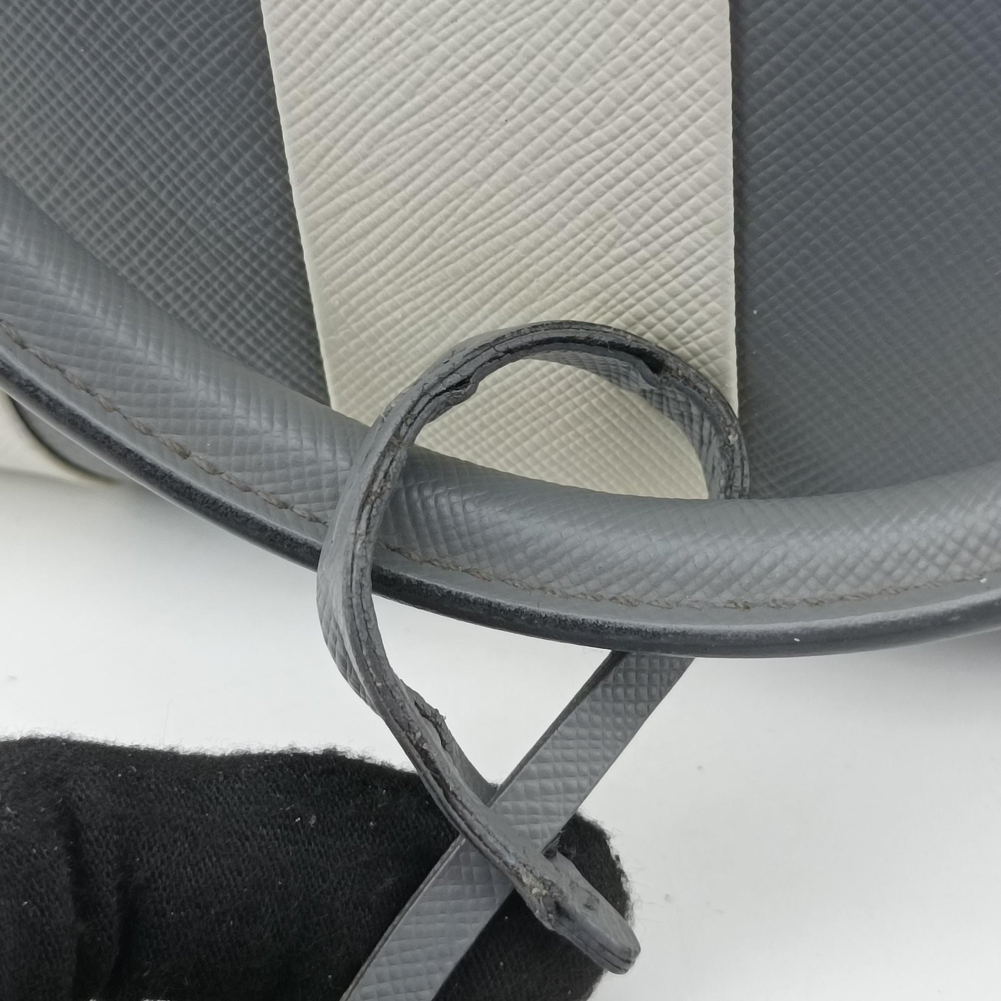 Pre-owned Prada Galleria White× Gray Saffiano Leather  shoulderbag | stylenewstar