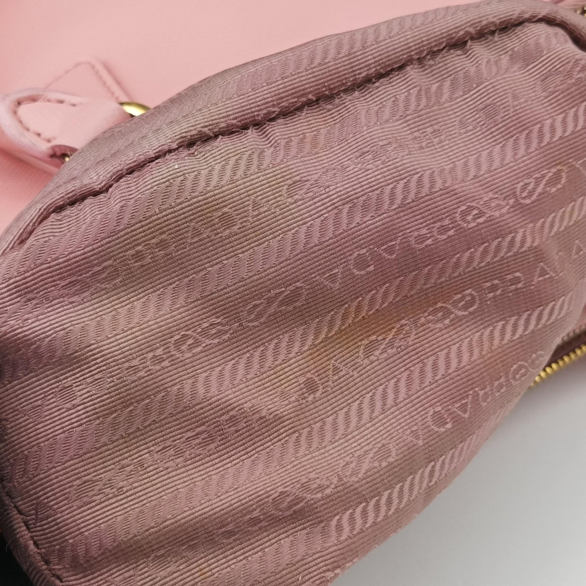 Galleria Pink SAFFIANO Leather BN1786 110 Pガレリア ピンク サフィアーノレザー BN1786 110 P