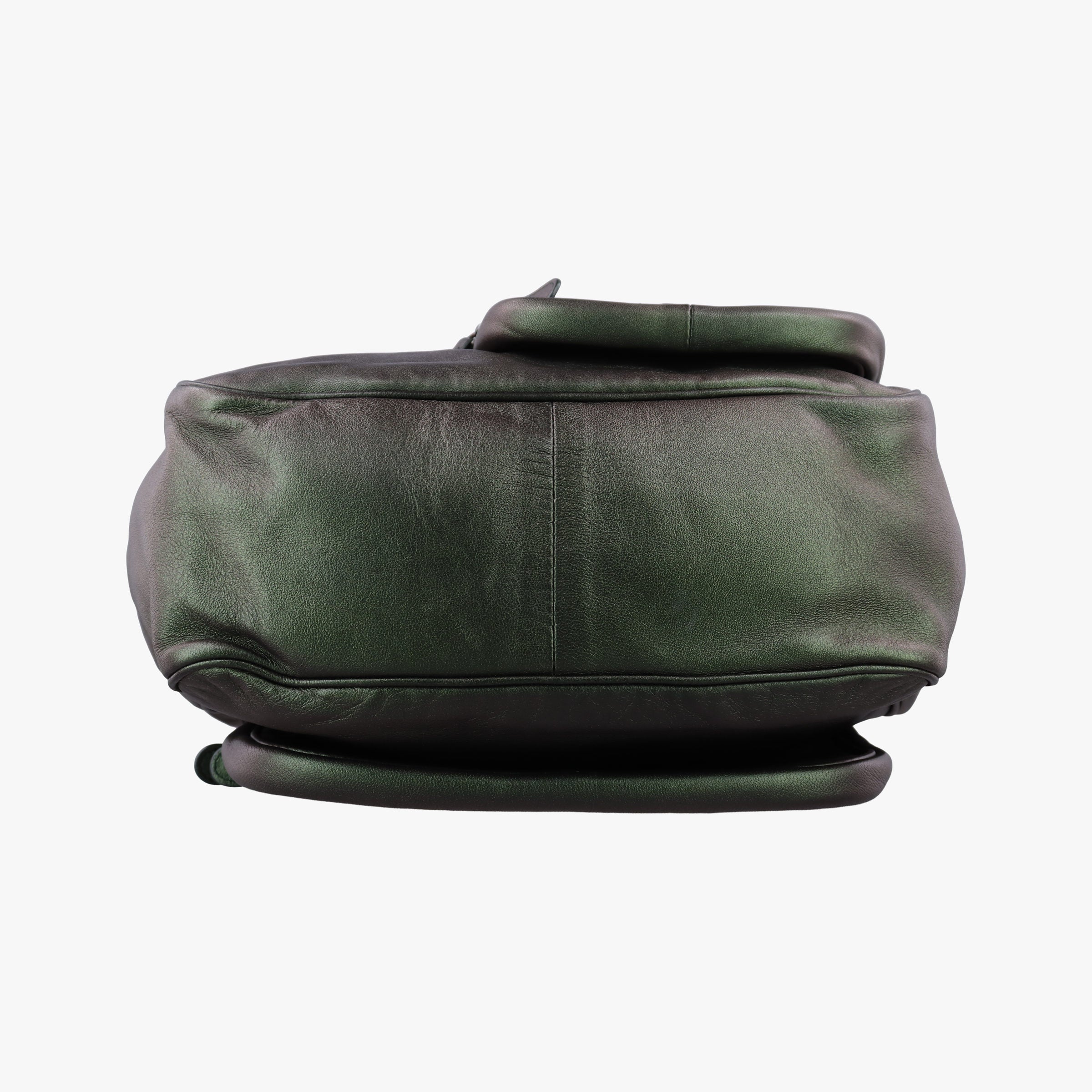 Iridescent Scarabee Iridescent Multi Pocket Tote  Iridescent Green Leather 248520 VP381 3320 EPEV 2010 5026 Aイントレチャート スカラベ マルチポケット イントレチャート トート メタリックグリーン レザー 248520 VP381 3320 EPEV 2010 5026 A
