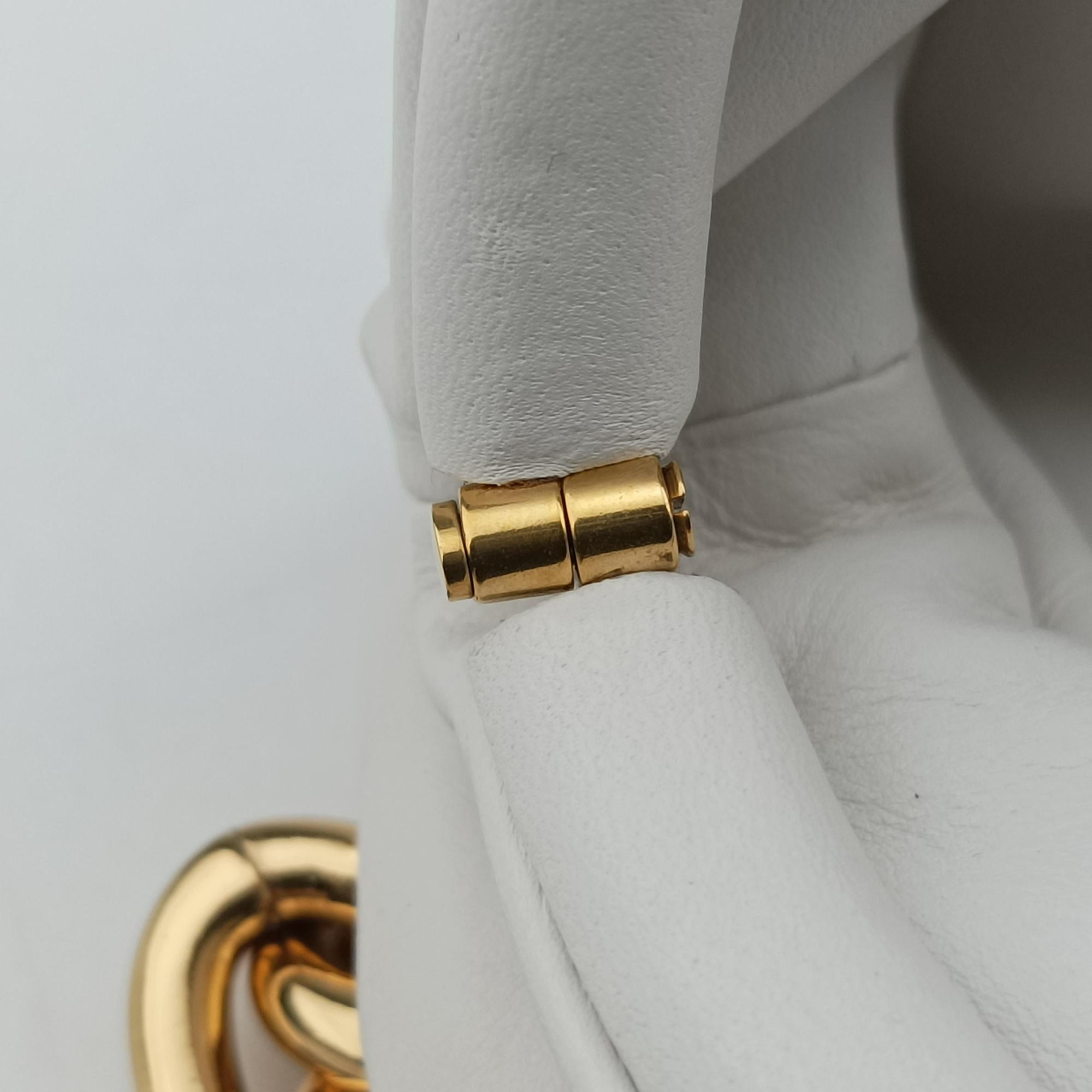 THE Chain Pouch White lambskin P01437586Fザ チェーンポーチ ホワイト ラムスキン P01437586F
