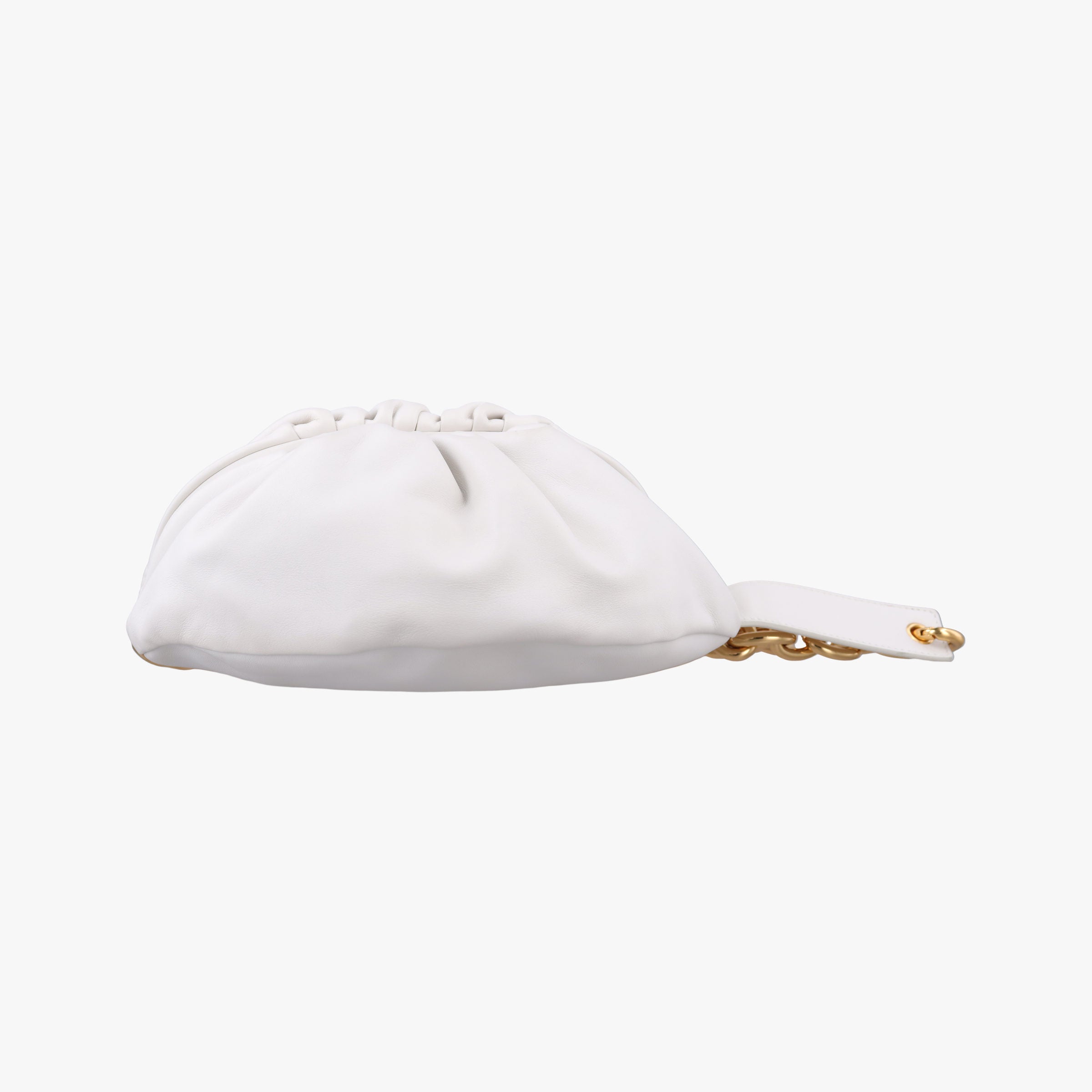 THE Chain Pouch White lambskin P01437586Fザ チェーンポーチ ホワイト ラムスキン P01437586F