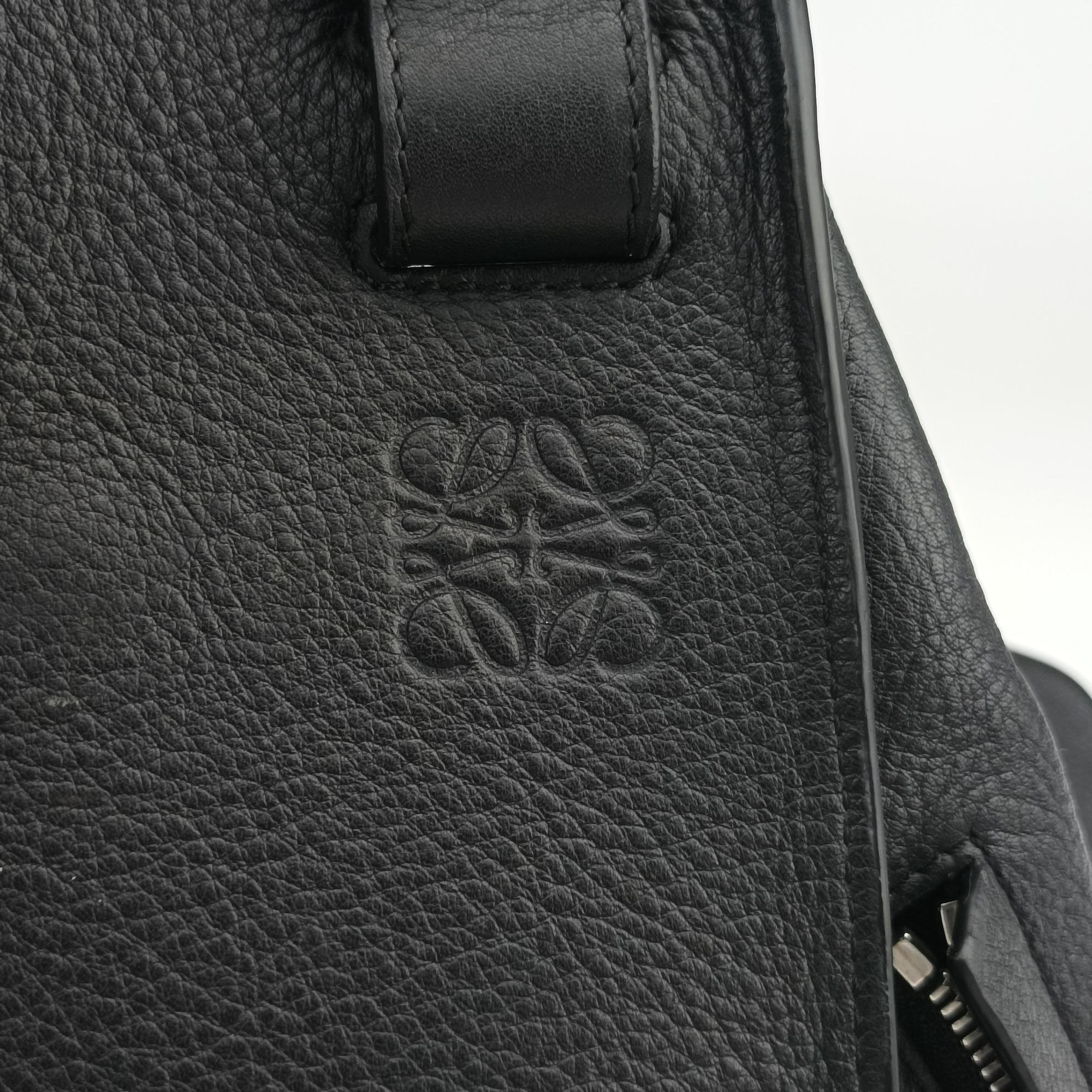 Secondhand Loewe hammock Black leather  shoulderbag | stylenewstar