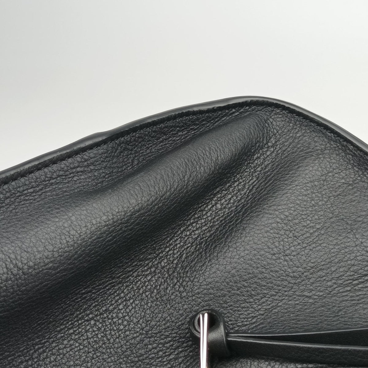Secondhand Loewe hammock Black leather  shoulderbag | stylenewstar