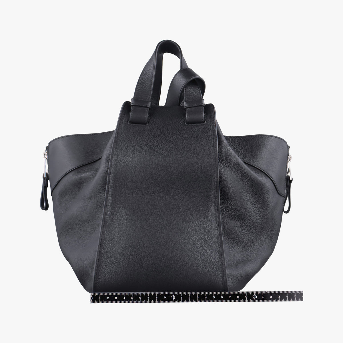 Secondhand Loewe hammock Black leather  shoulderbag | stylenewstar