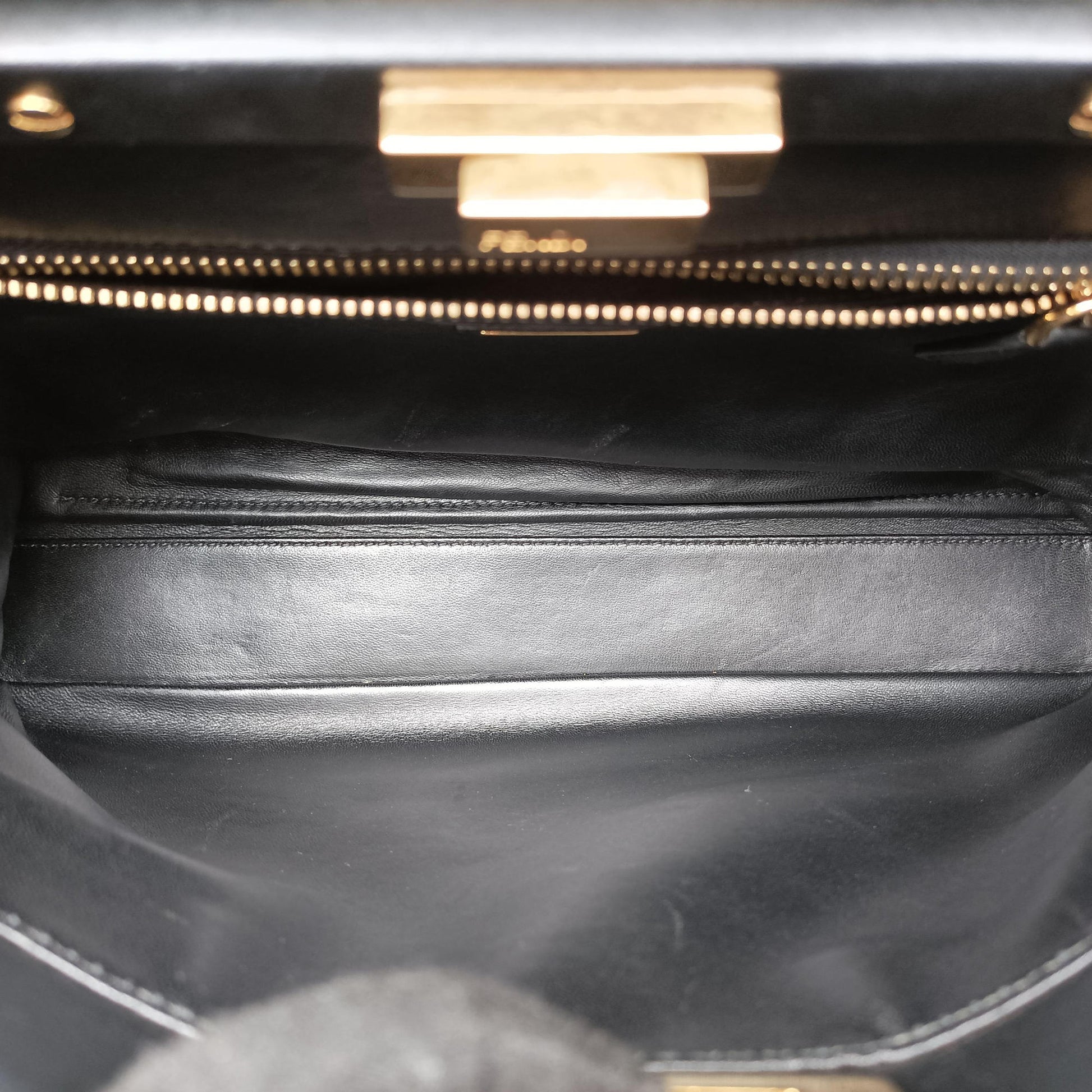 PEEKABOO Black Leather 8BN226 8BN226-K4L-158-3262ピーカブー ブラック レザー 8BN226 8BN226-K4L-158-3262