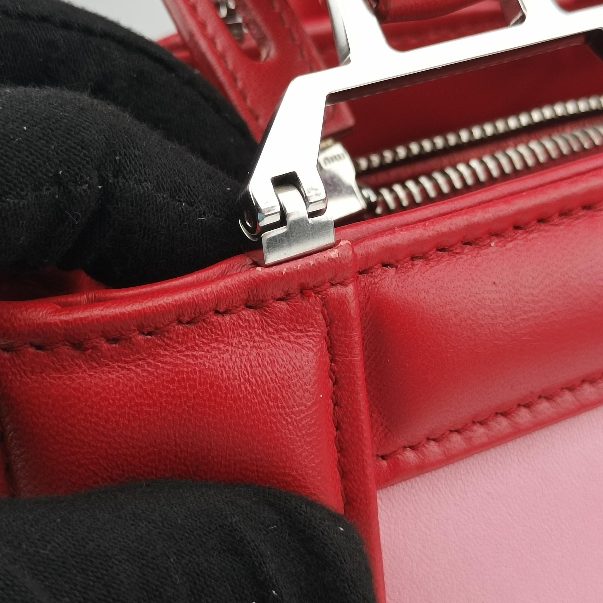 Pre-owned Miu Miu Madras Pink × Red Leather  shoulderbag | stylenewstar