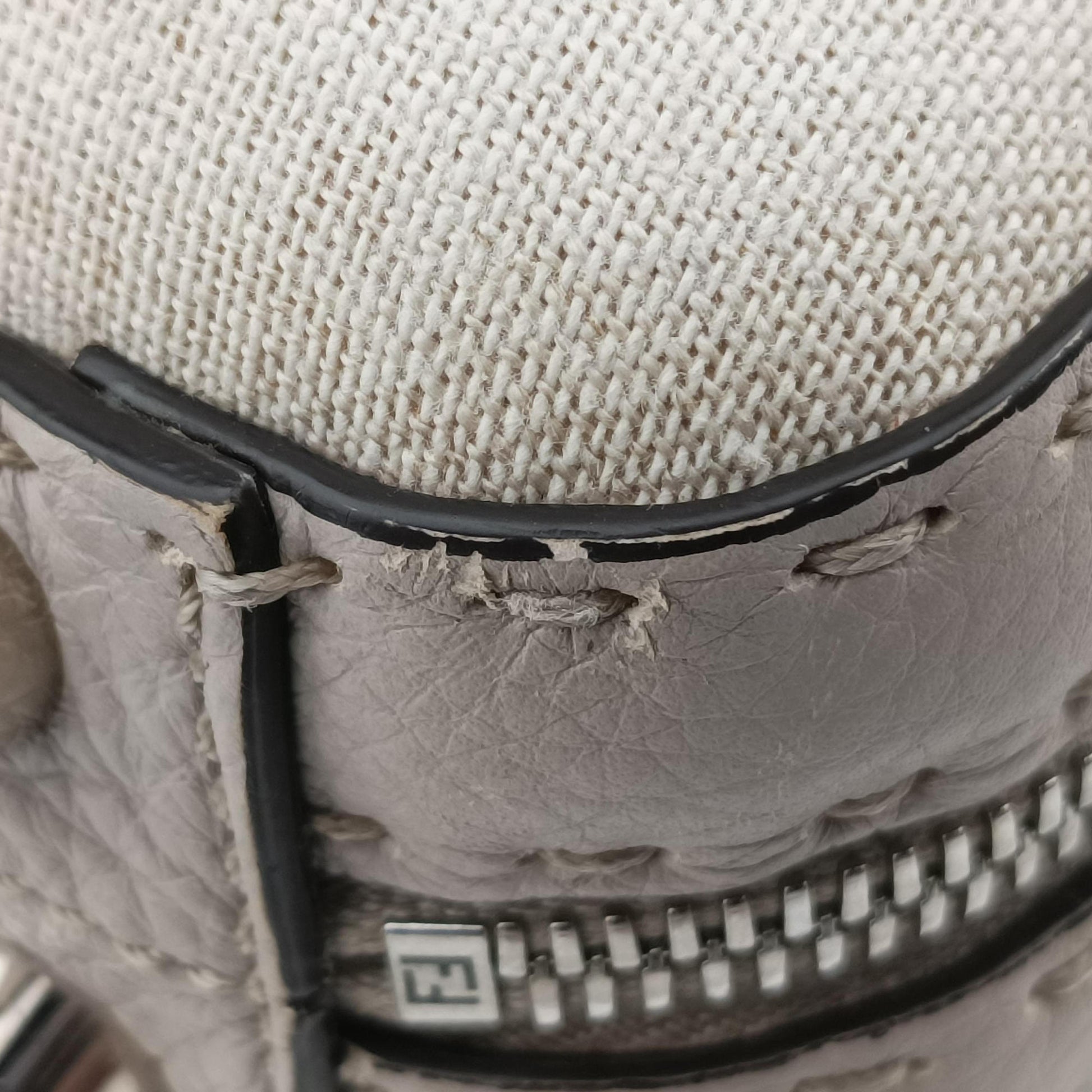 Pre-owned Fendi Travel Beige Canvas ×  Calf Leather 7VA552 shoulderbag | stylenewstar