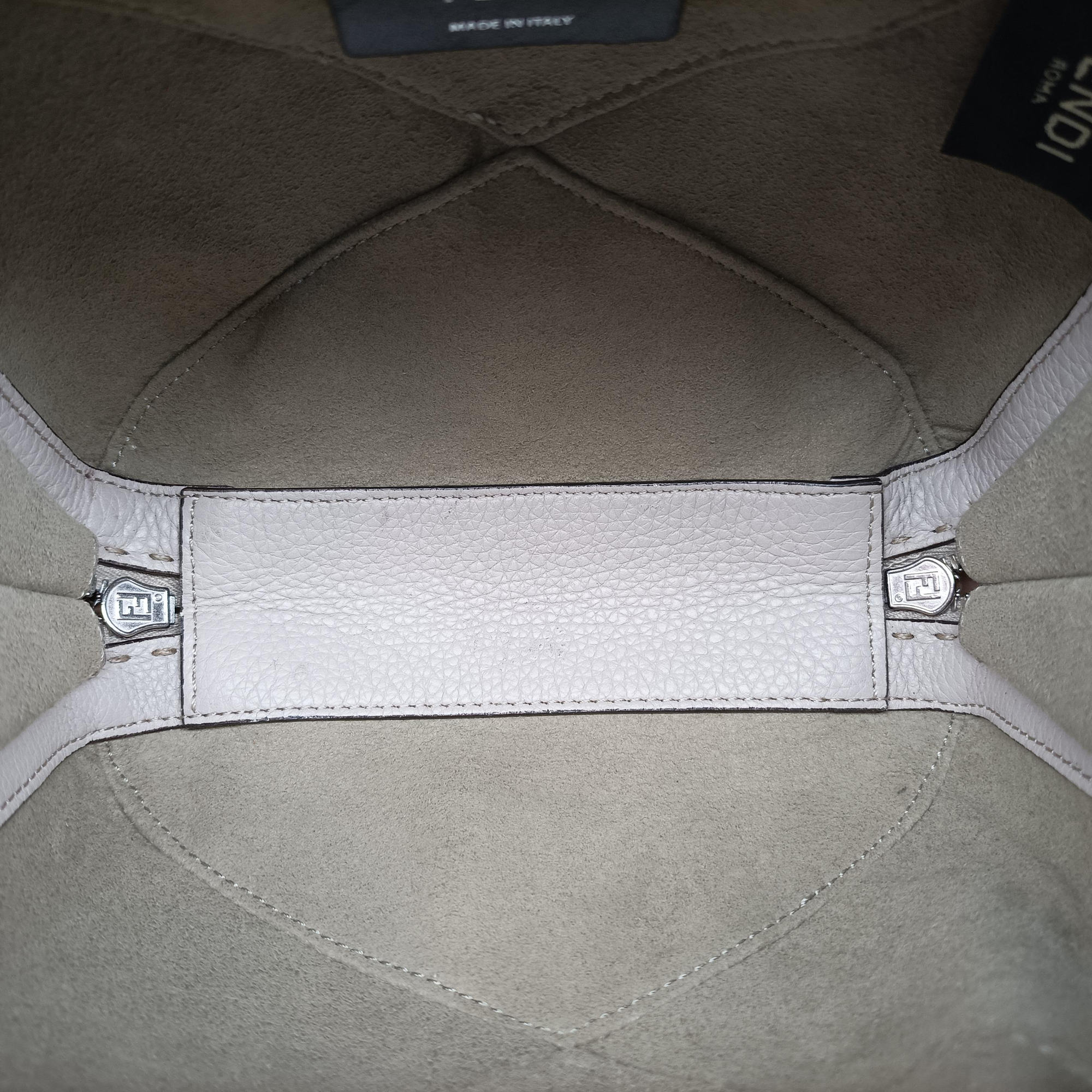 Pre-owned Fendi Travel Beige Canvas ×  Calf Leather 7VA552 shoulderbag | stylenewstar
