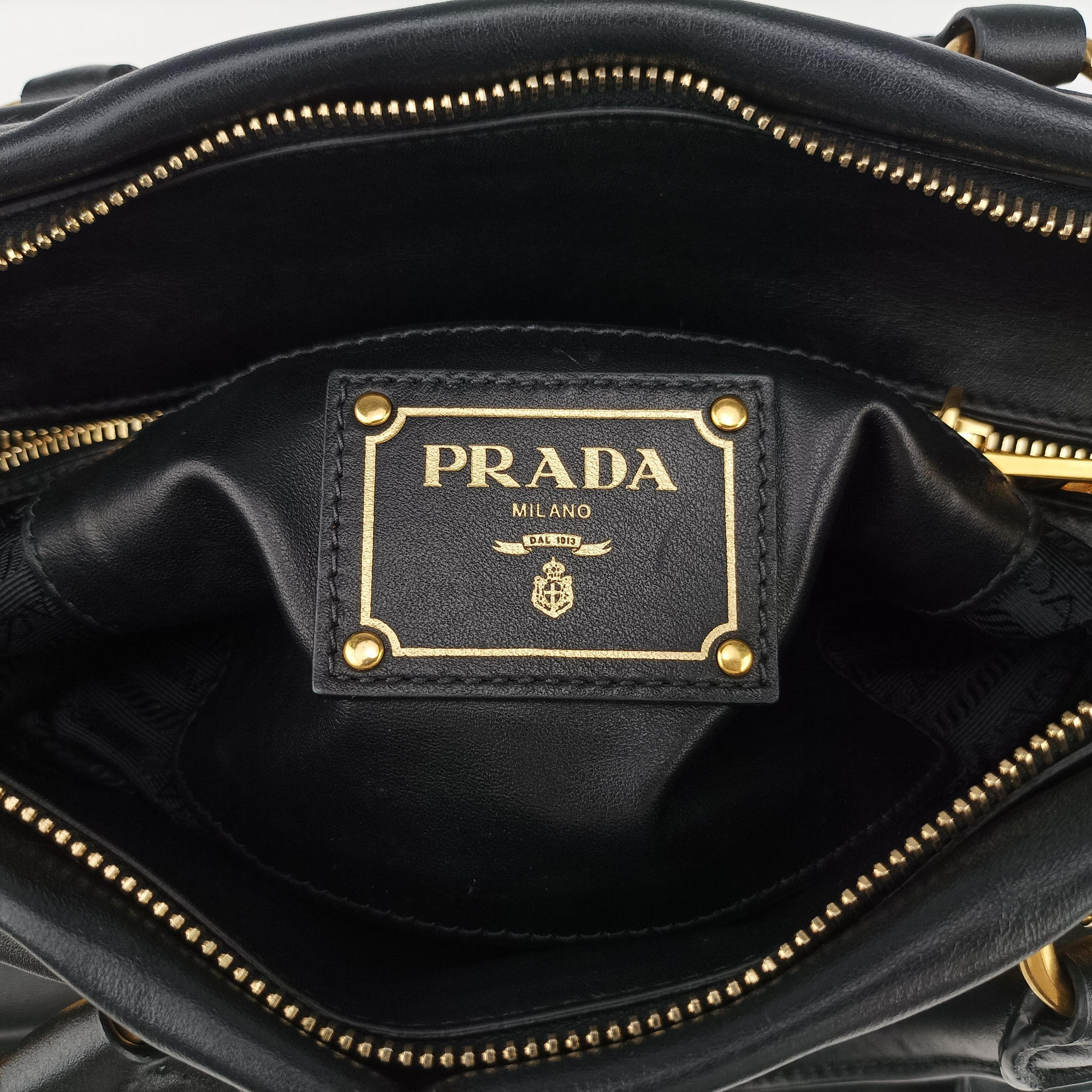 Vitello Daino Logo Black Leather BN1903 173ヴィッテロ ダイノ ロゴ ブラック レザー BN1903 173