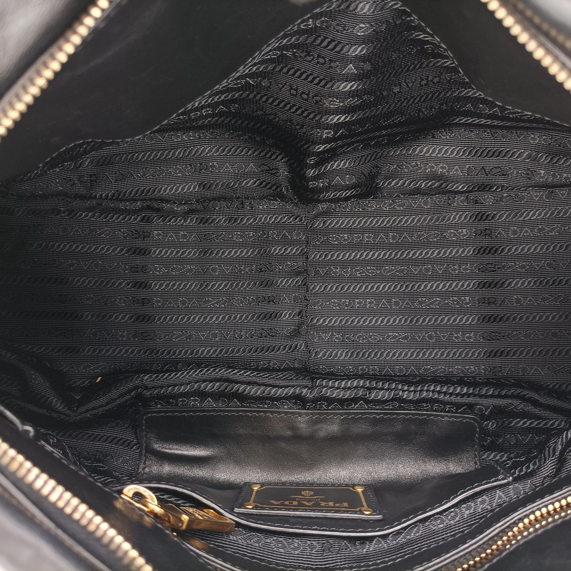 Vitello Daino Logo Black Leather BN1903 173ヴィッテロ ダイノ ロゴ ブラック レザー BN1903 173