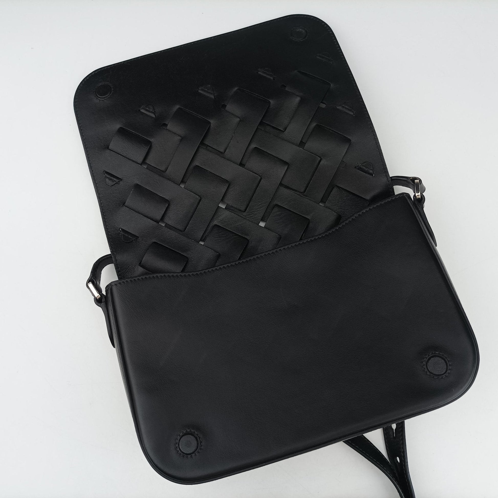 Vitello Intreccio Tress Black Leather 7/18ヴィッテロ イントレッチオ トレス ブラック レザー 7/18