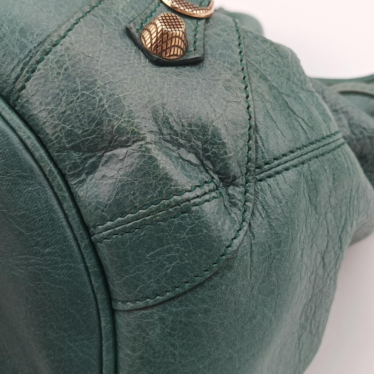 Mini Pompon Green lambskin 250920.3040 1669 ミニポンポン グリーン ラムスキン 250920.3040 1669 