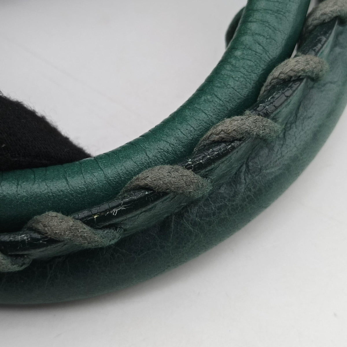 Mini Pompon Green lambskin 250920.3040 1669 ミニポンポン グリーン ラムスキン 250920.3040 1669 