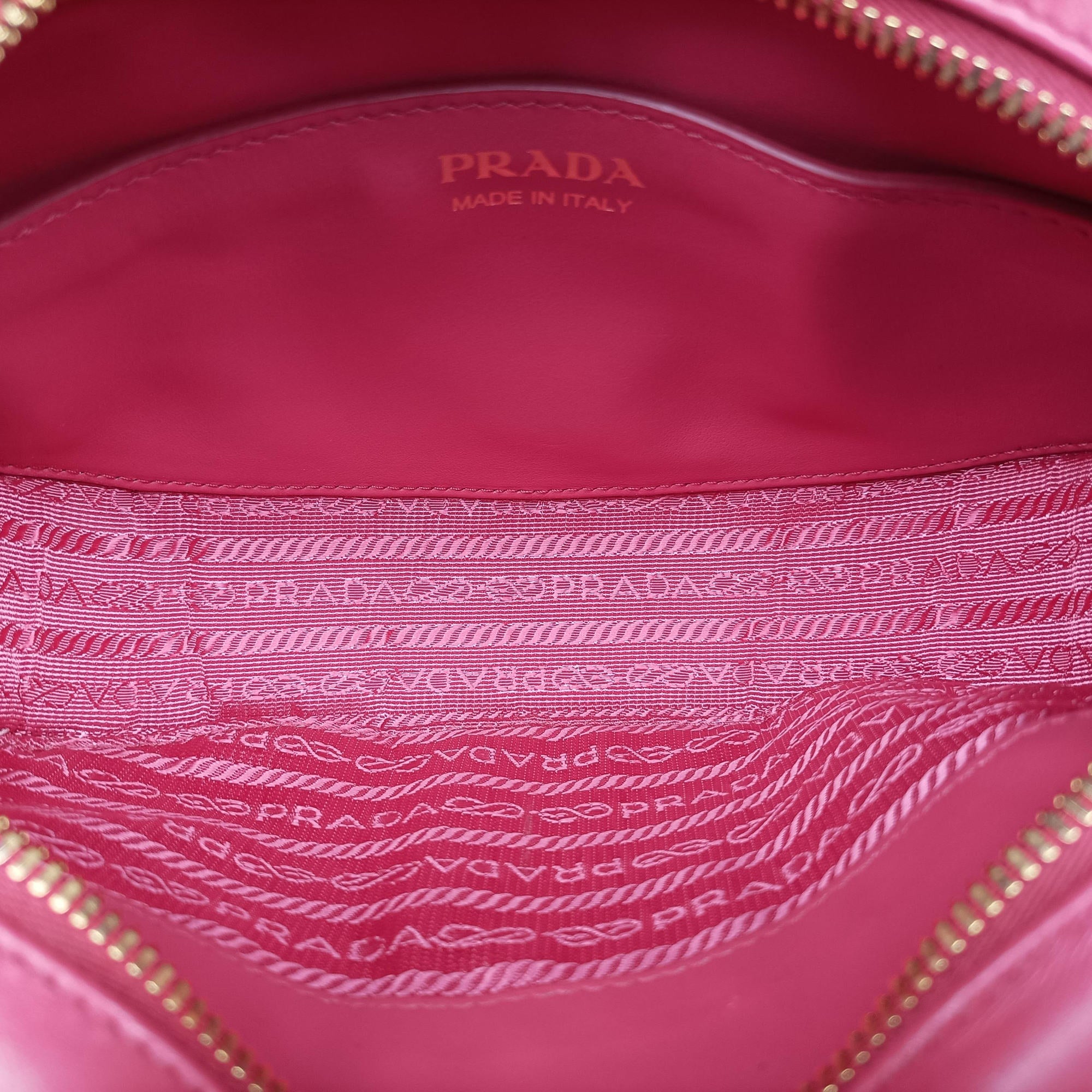 Impunture Diagramme Oval Pink leather 1BH131 7/10ダイアグラム ピンク レザー 1BH131 7/10