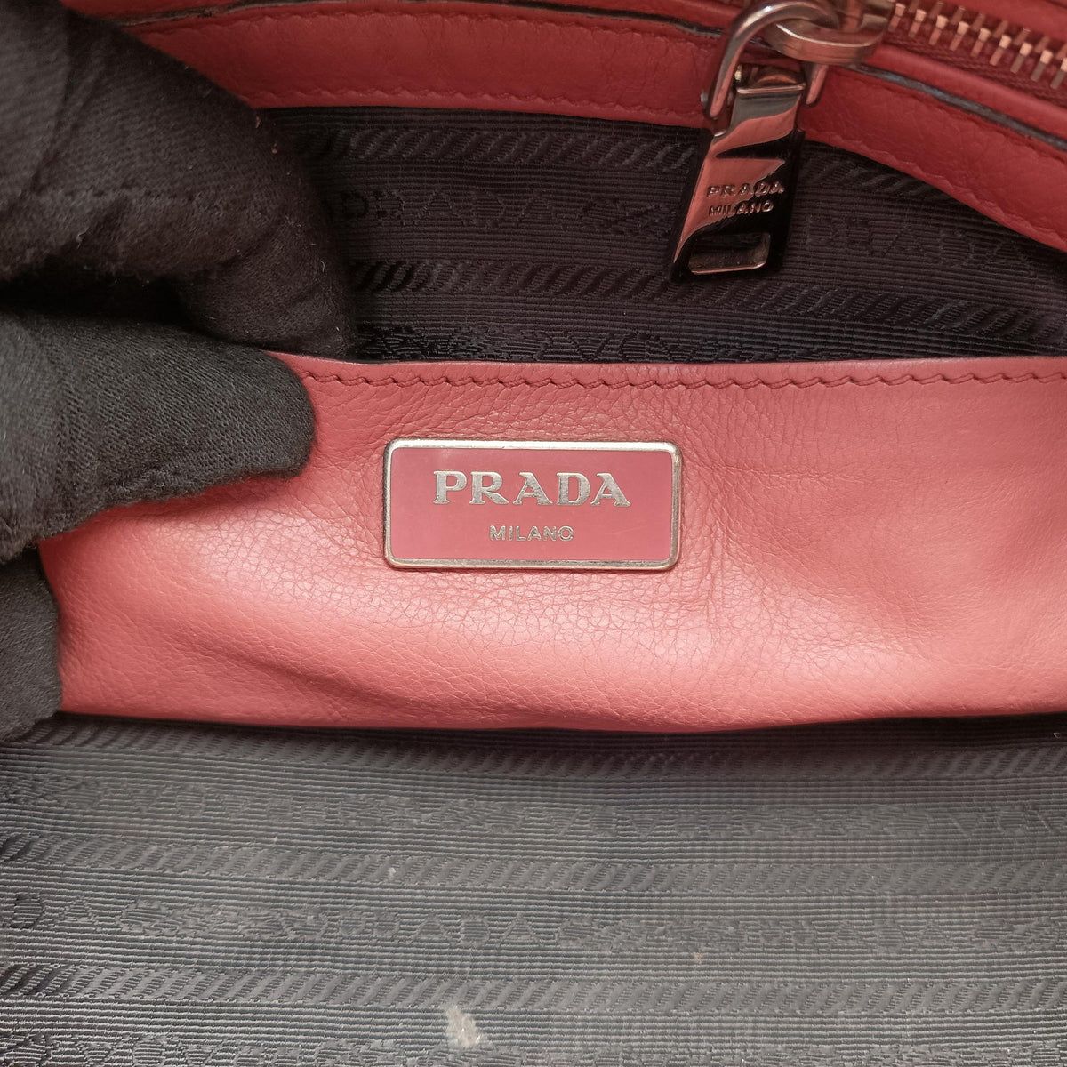 Pre-owned Prada Twin Pocket Winged Tote Pink Leather BN2619 shoulderbag | stylenewstar