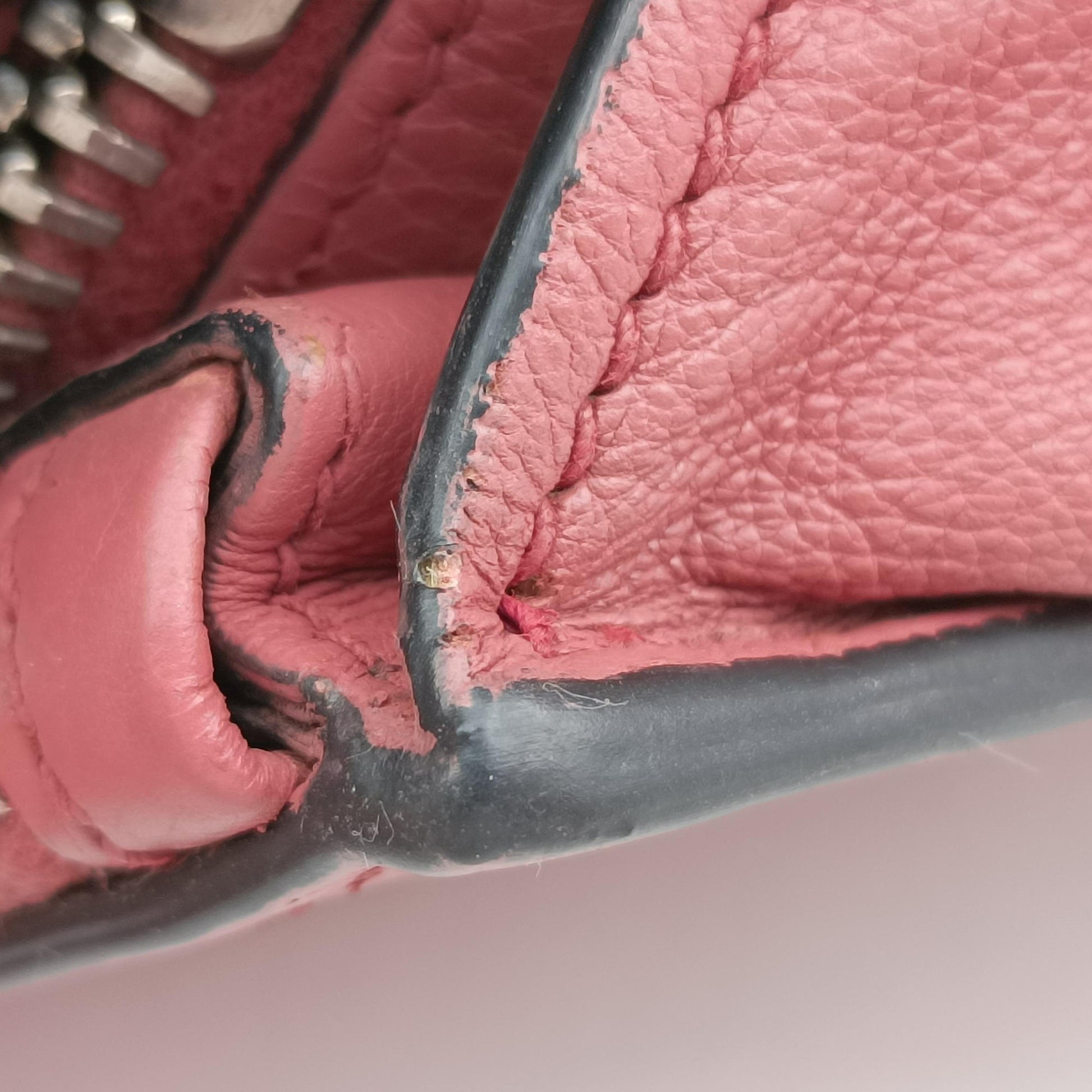Pre-owned Prada Twin Pocket Winged Tote Pink Leather BN2619 shoulderbag | stylenewstar
