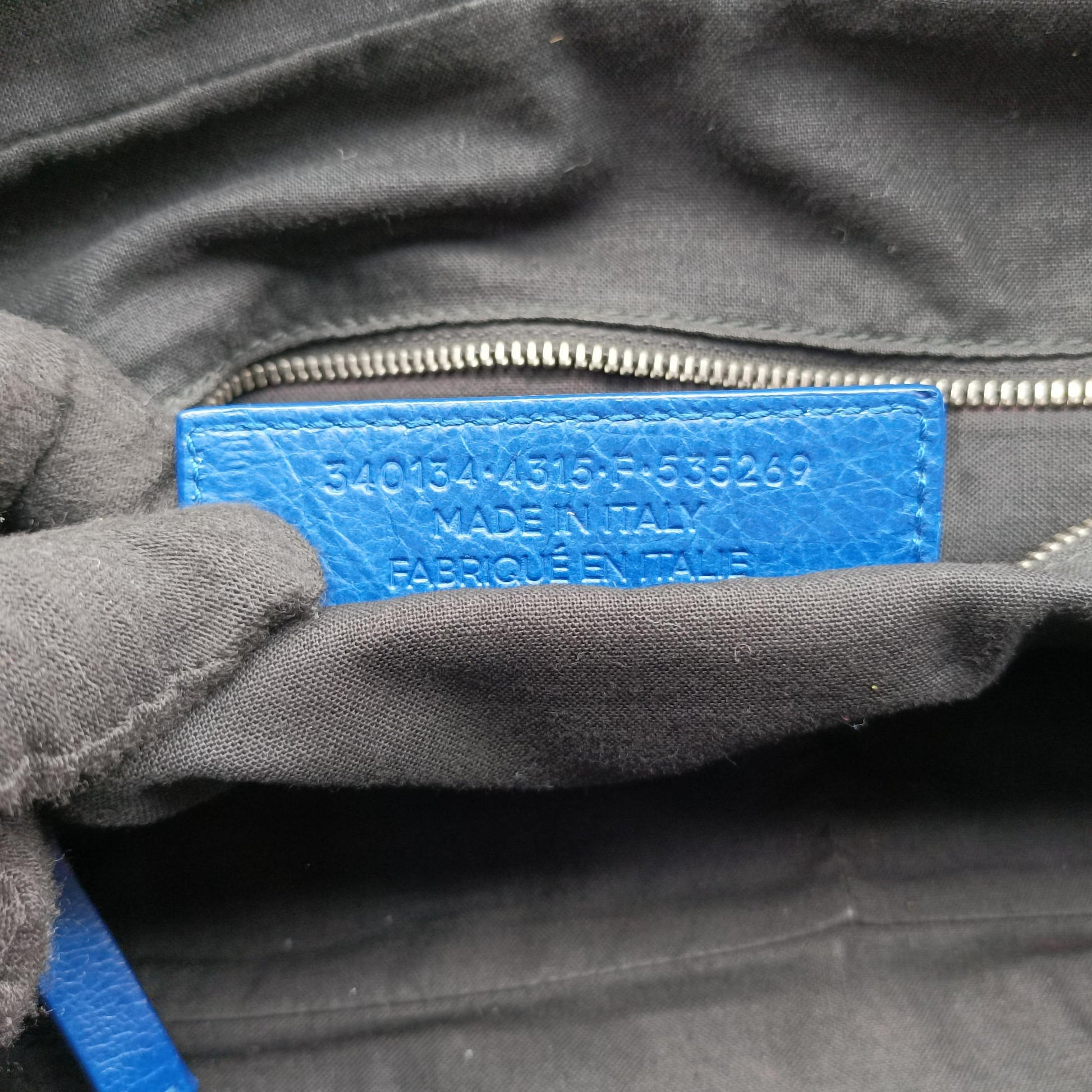 Pre-owned Balenciaga Giant City Blue Lambskin  shoulderbag | stylenewstar
