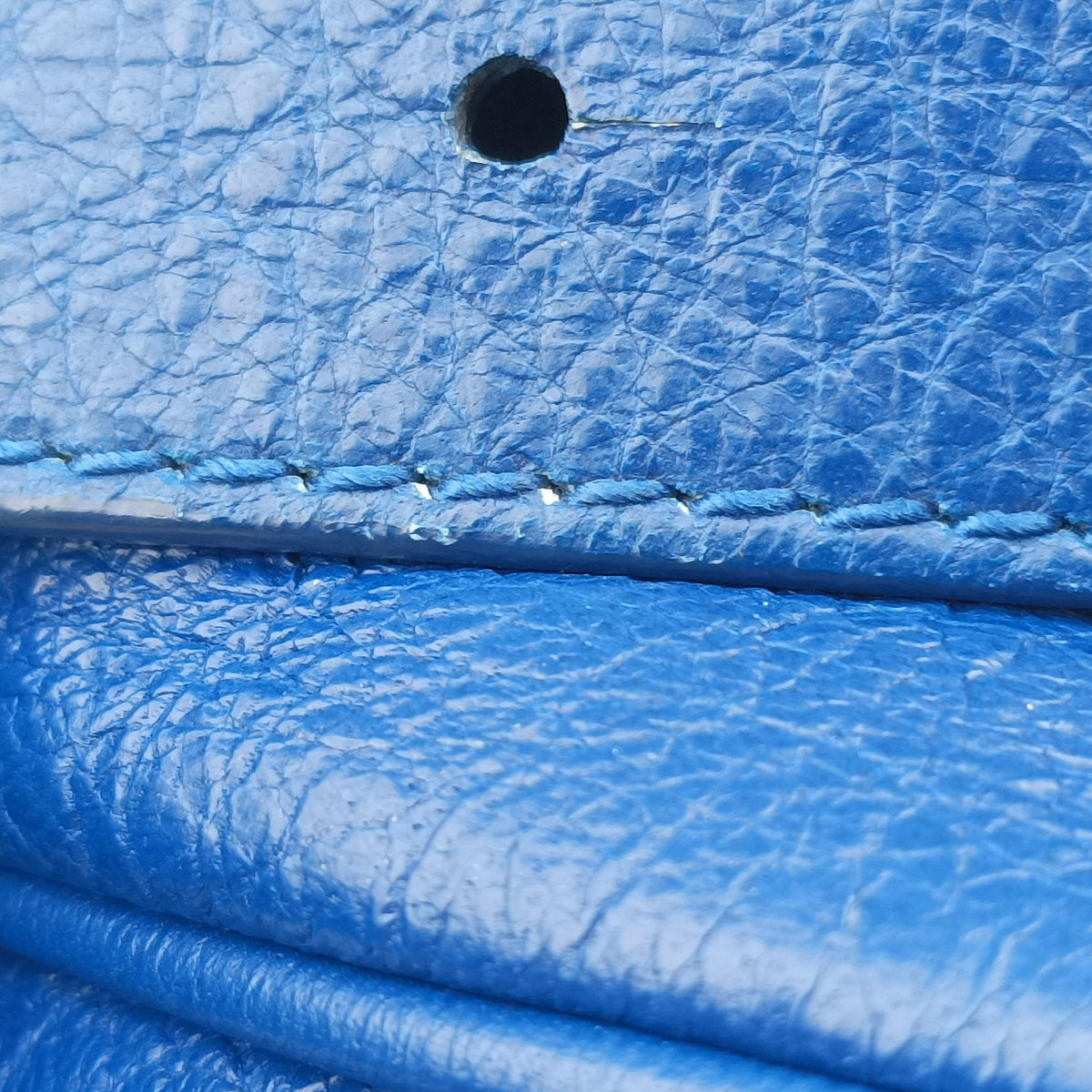 Pre-owned Balenciaga Giant City Blue Lambskin  shoulderbag | stylenewstar