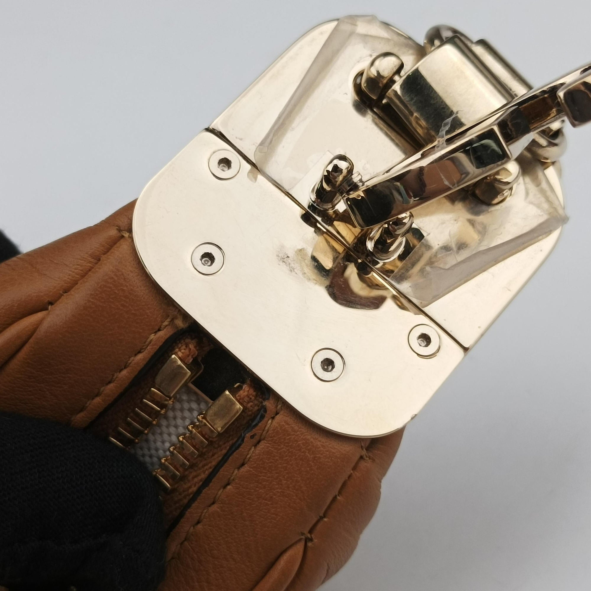Attache G-Shaped Hook Brown leather 699409 I038614474アタッシュ Gフック ブラウン レザー 699409 I038614474