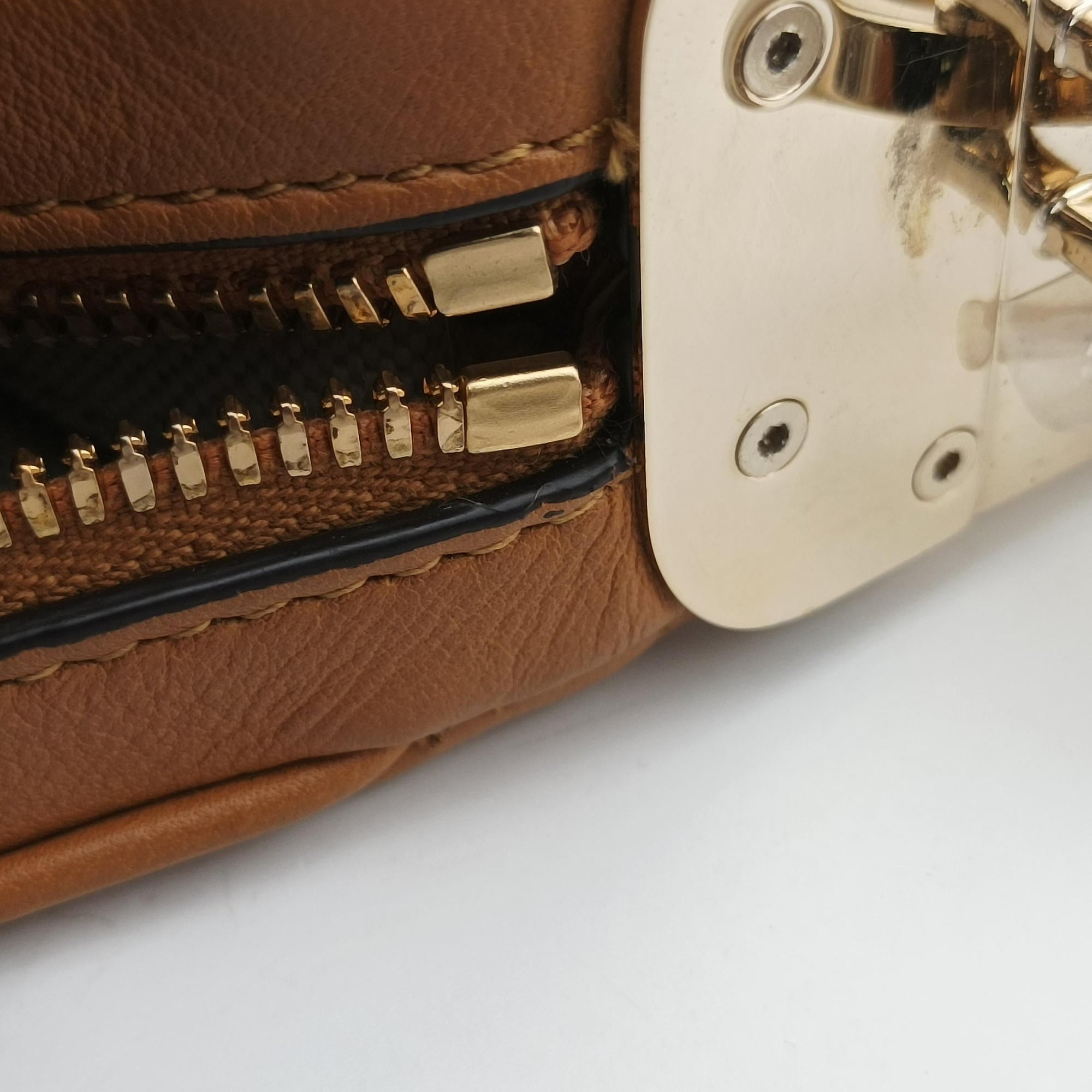 Attache G-Shaped Hook Brown leather 699409 I038614474アタッシュ Gフック ブラウン レザー 699409 I038614474