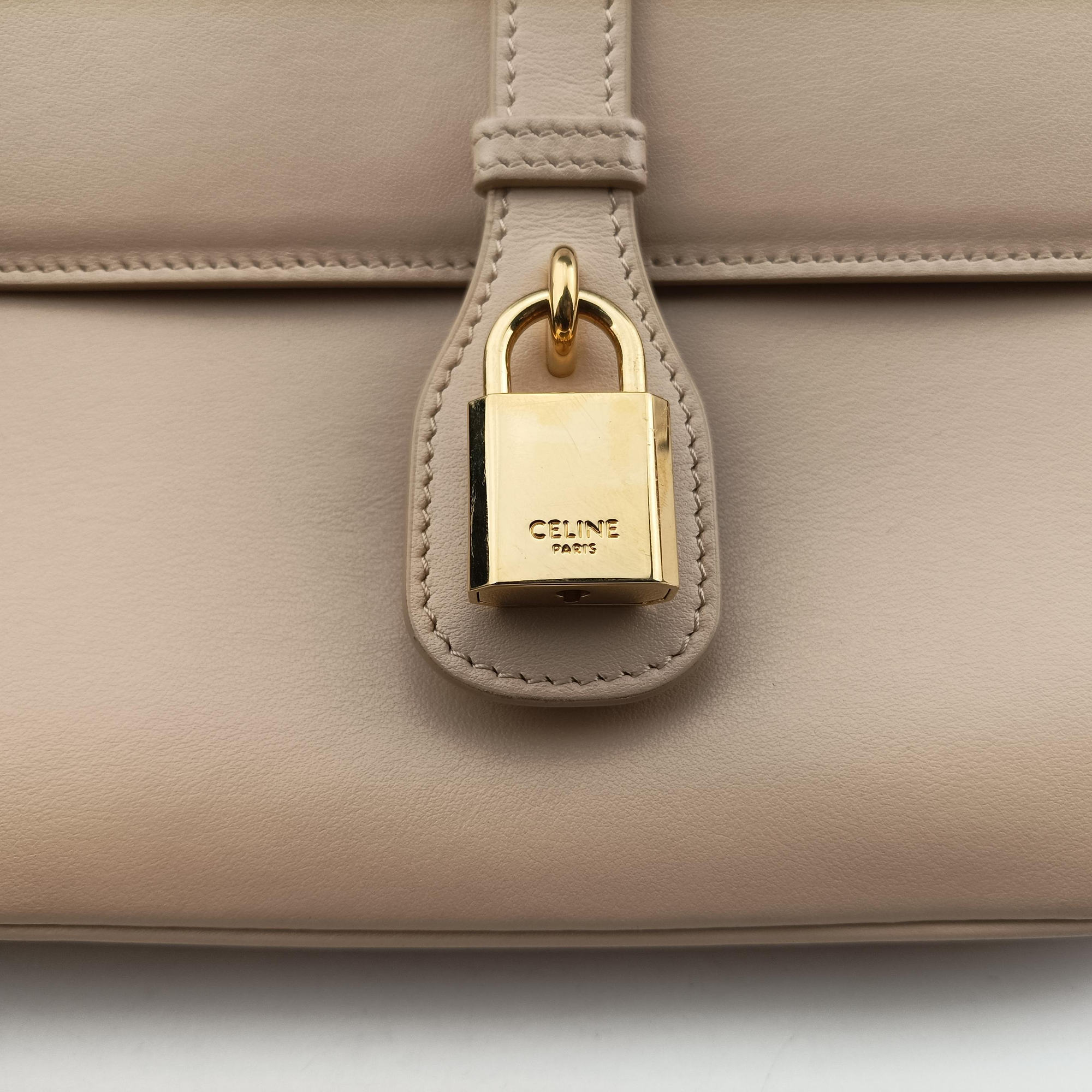 Taboo Medium Beige leather 196583 U-CU-0282タブー ミディアム ベージュ レザー 196583 U-CU-0282