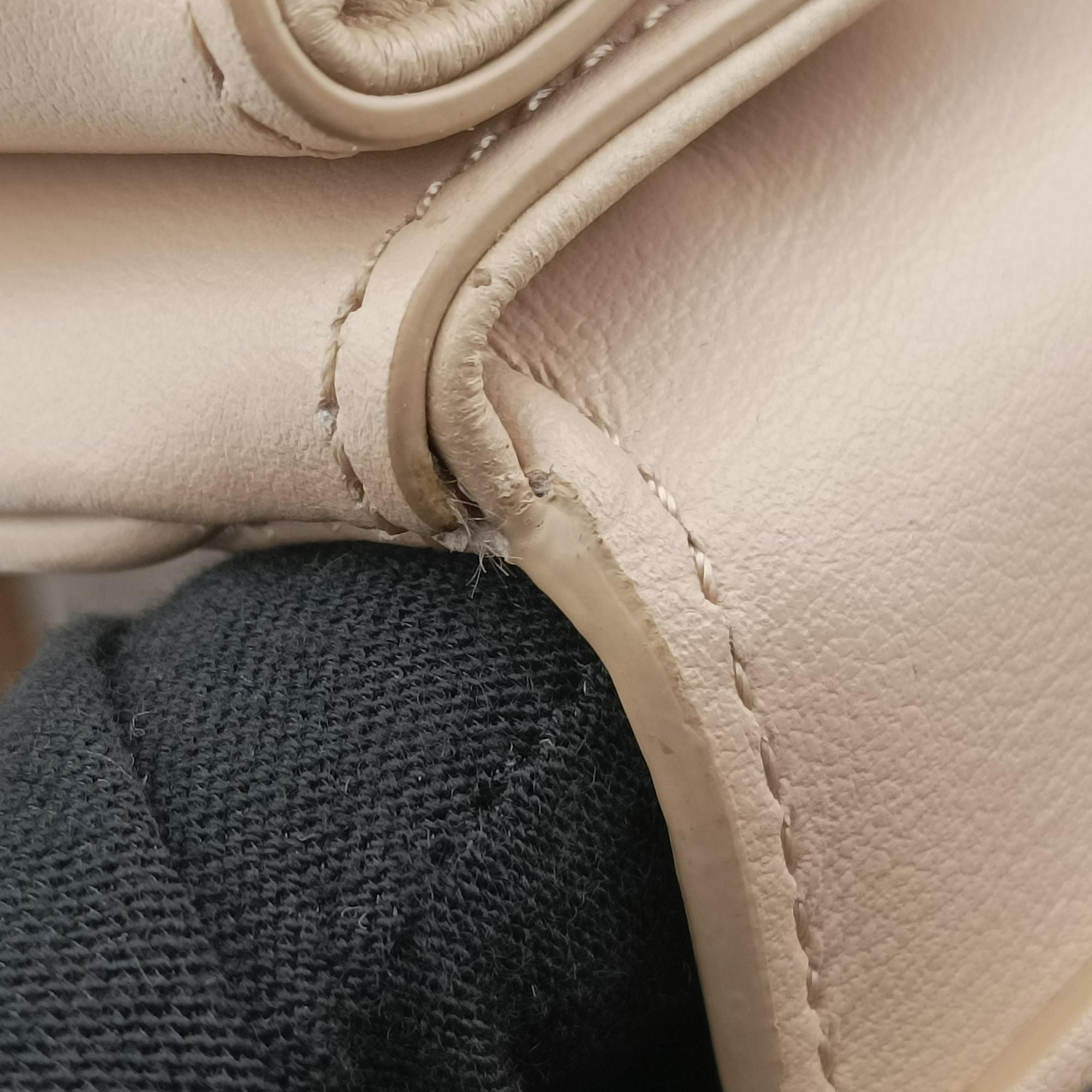 Taboo Medium Beige leather 196583 U-CU-0282タブー ミディアム ベージュ レザー 196583 U-CU-0282