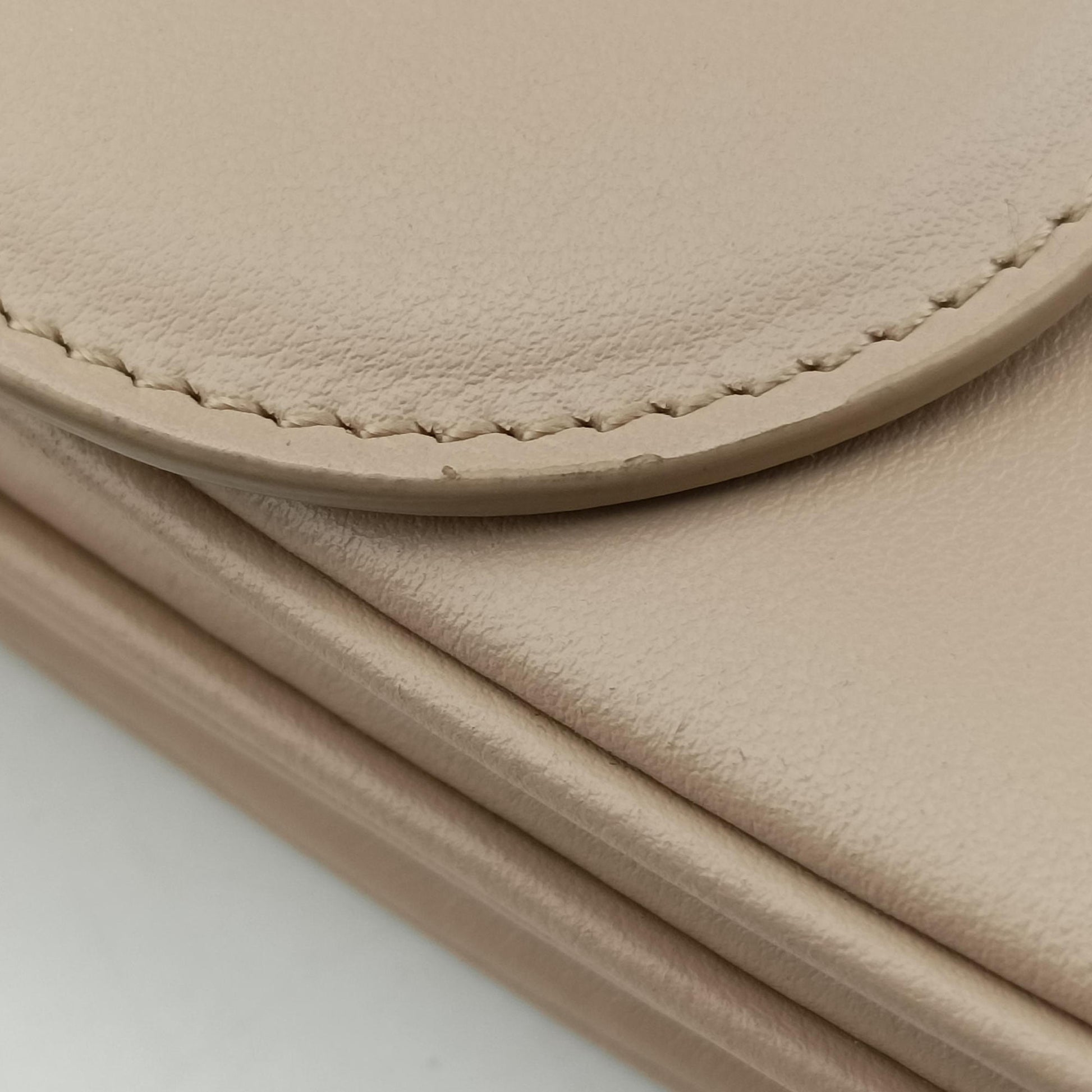 Taboo Medium Beige leather 196583 U-CU-0282タブー ミディアム ベージュ レザー 196583 U-CU-0282