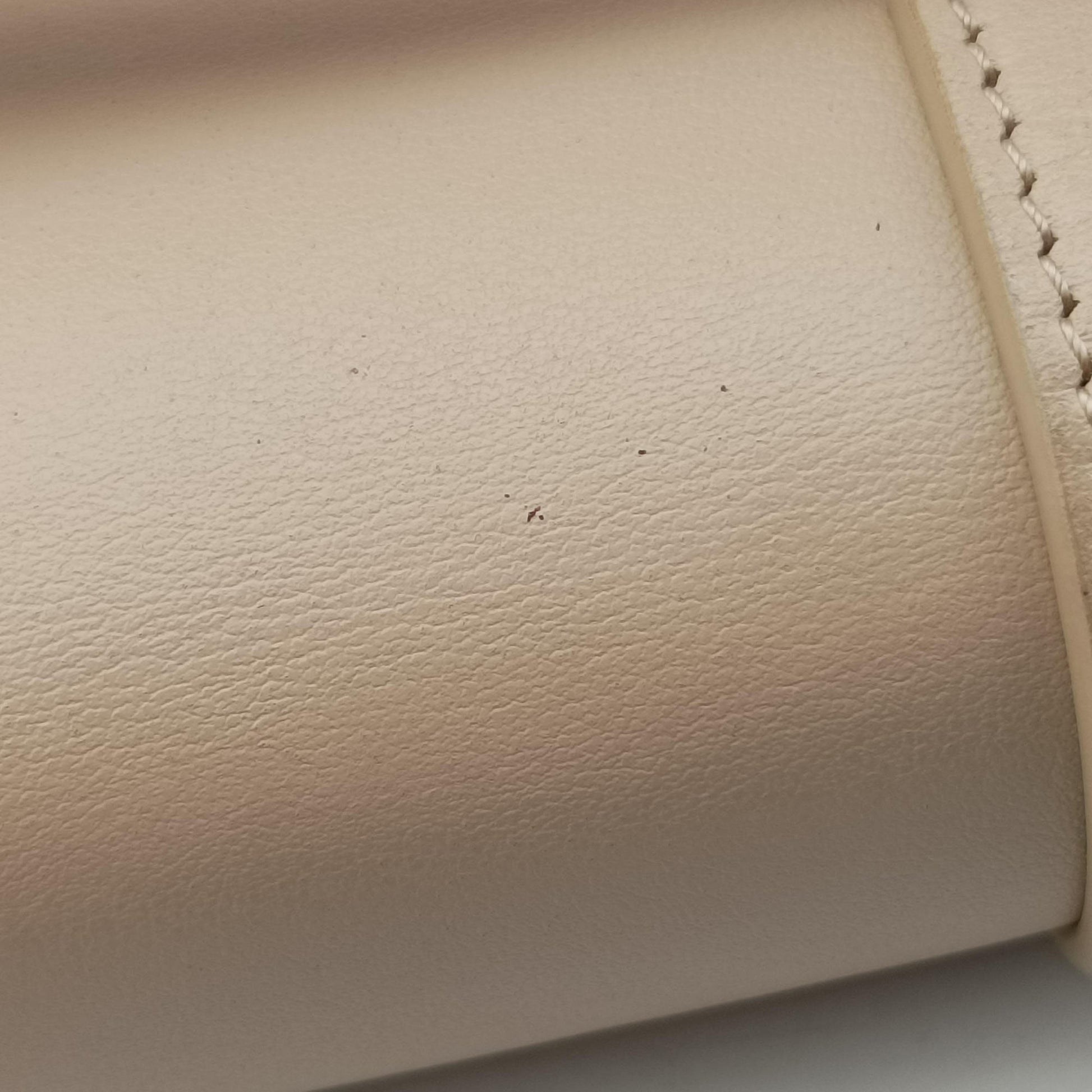 Taboo Medium Beige leather 196583 U-CU-0282タブー ミディアム ベージュ レザー 196583 U-CU-0282
