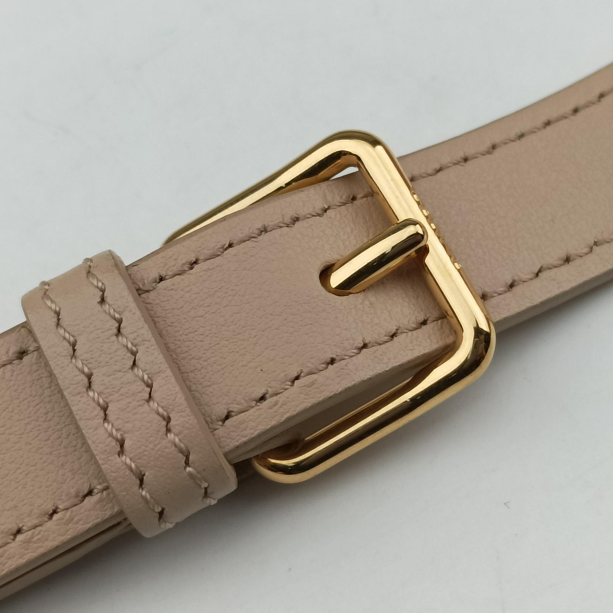 Taboo Medium Beige leather 196583 U-CU-0282タブー ミディアム ベージュ レザー 196583 U-CU-0282