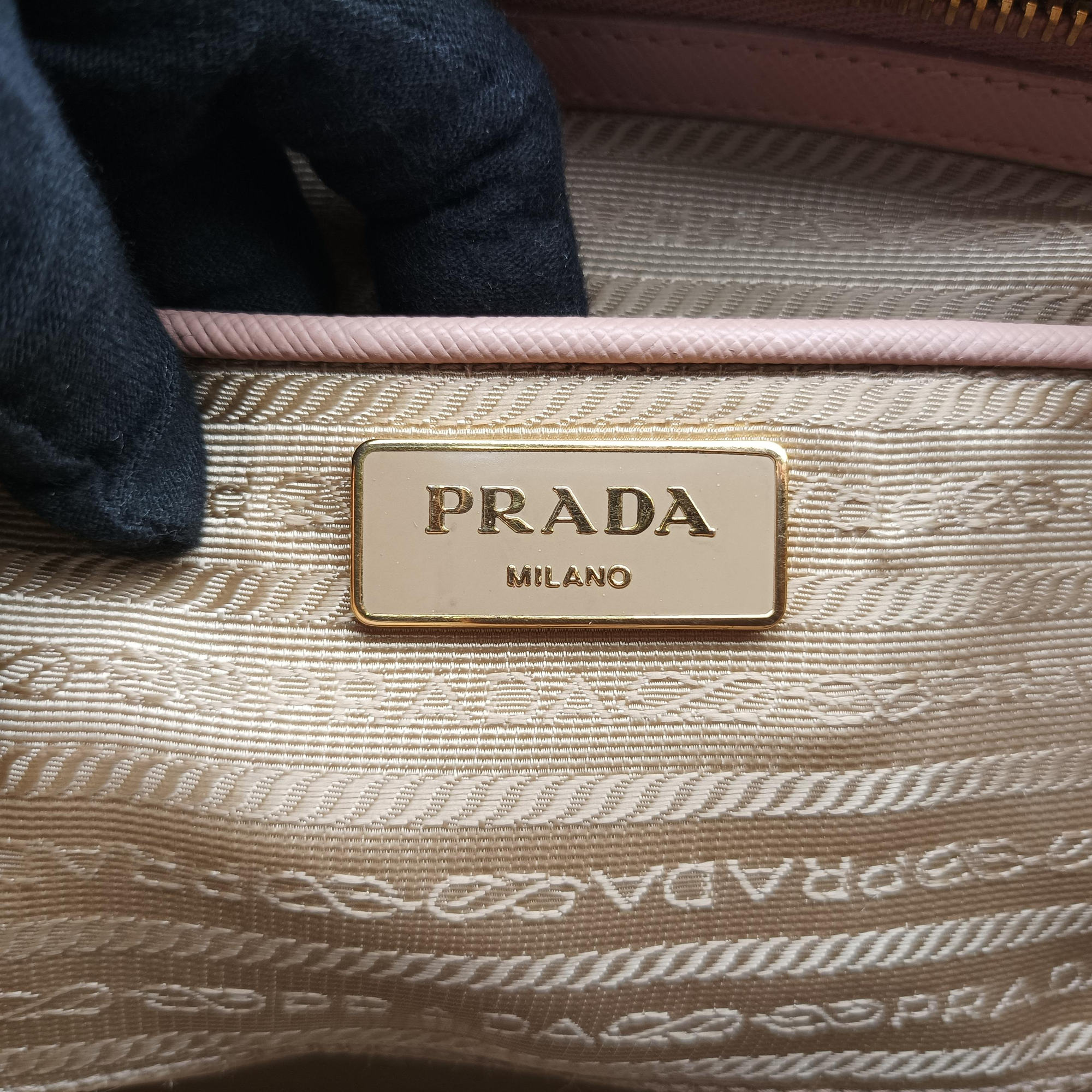 Galleria Pink SAFFIANO Leather BN1786 31/Jガレリア ピンク サフィアーノレザー BN1786 31/J