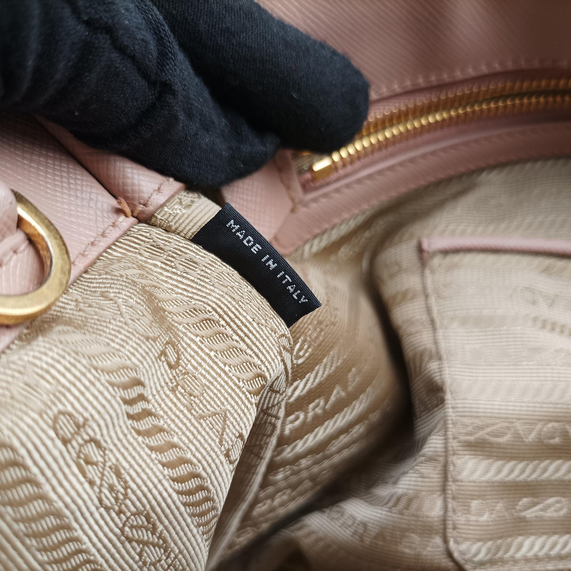 Galleria Pink SAFFIANO Leather BN1786 31/Jガレリア ピンク サフィアーノレザー BN1786 31/J