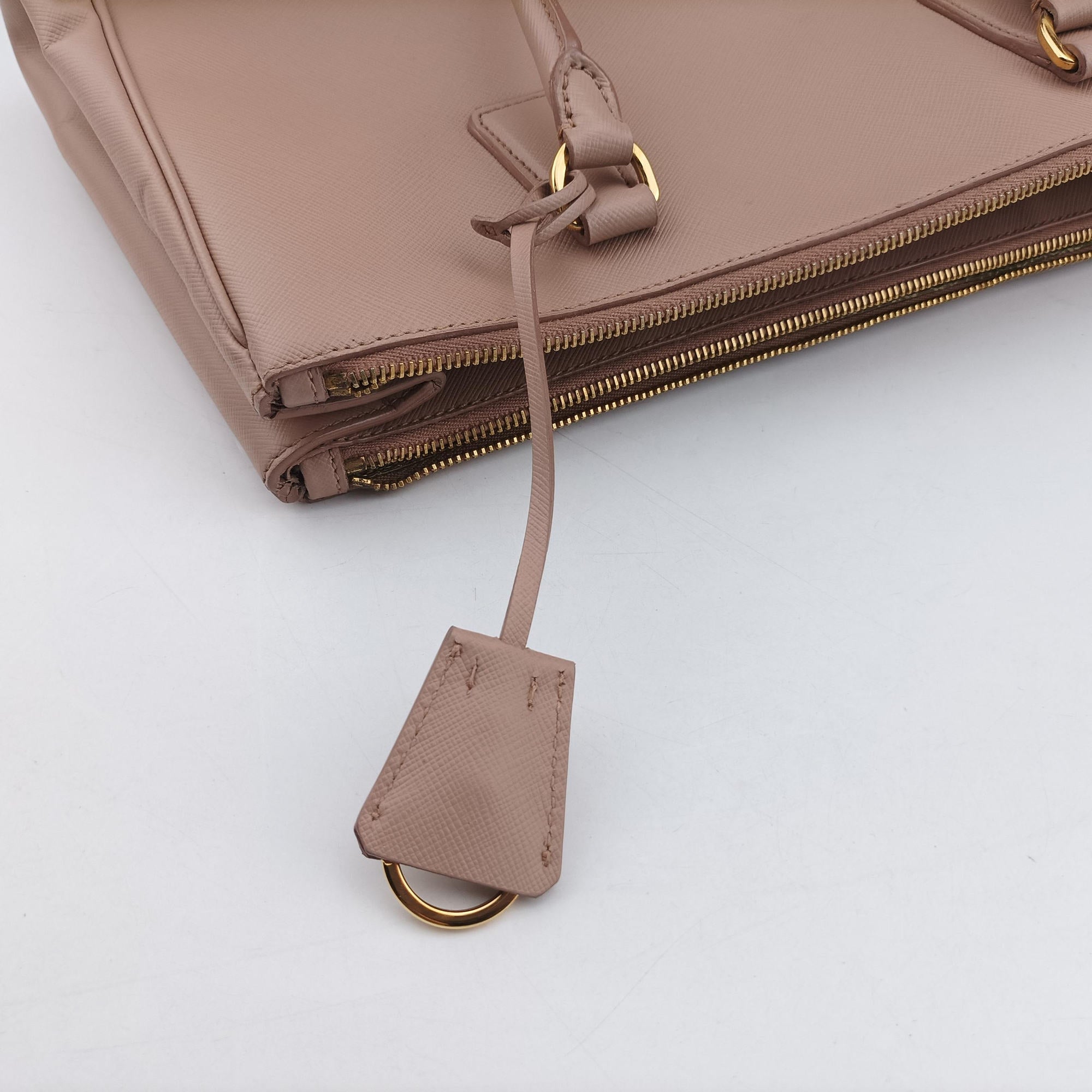 Galleria Pink SAFFIANO Leather BN1786 31/Jガレリア ピンク サフィアーノレザー BN1786 31/J