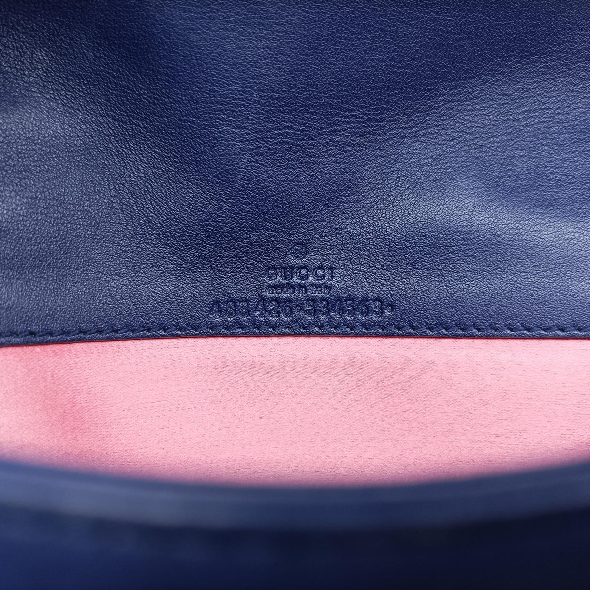 Secondhand Gucci GG Marmont Blue velour 488426 shoulderbag | stylenewstar
