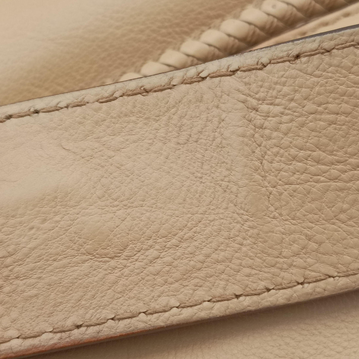 Marrakech Beige Leather 257021 C011091645マラケシュ Gチャーム ベージュ レザー 257021 C011091645