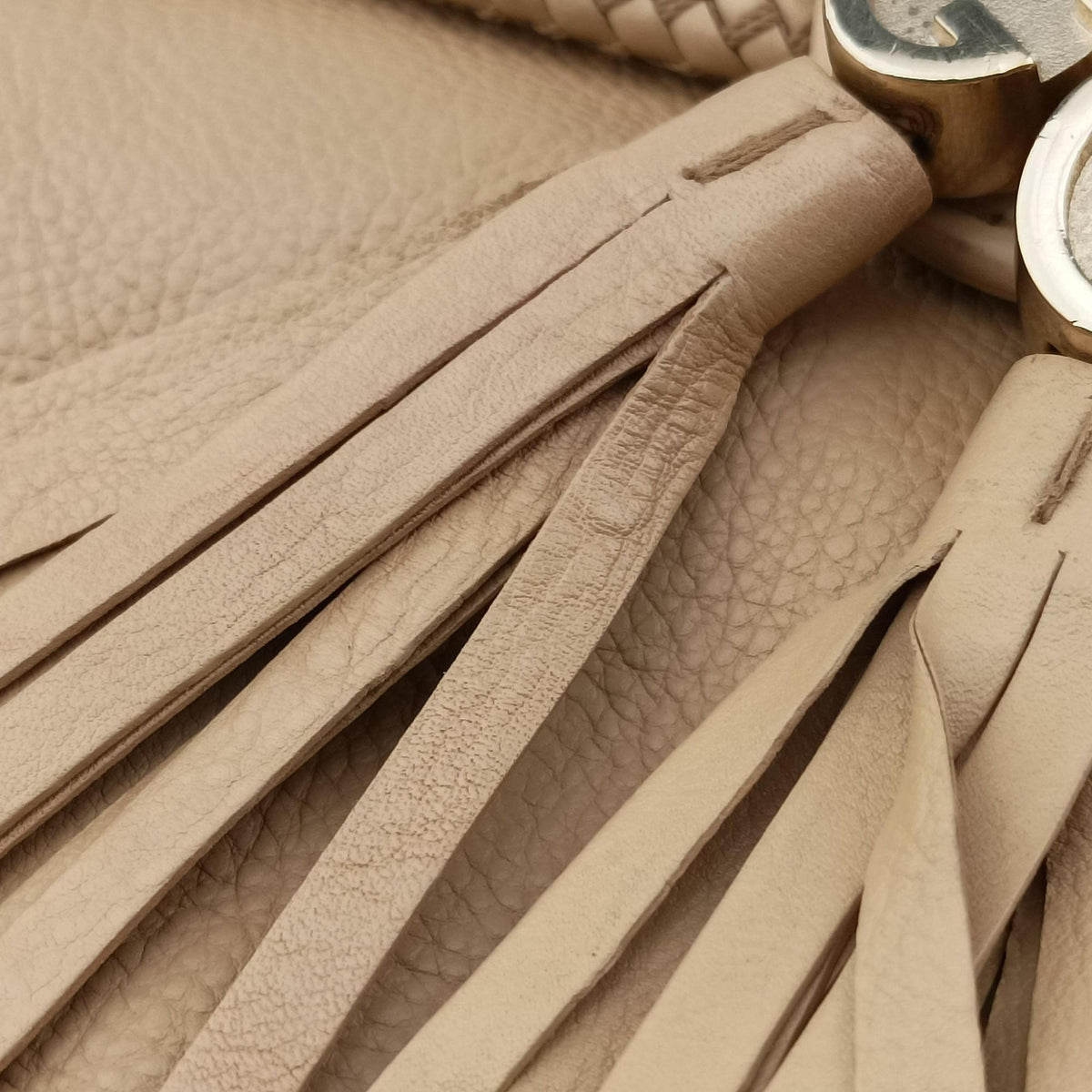 Marrakech Beige Leather 257021 C011091645マラケシュ Gチャーム ベージュ レザー 257021 C011091645