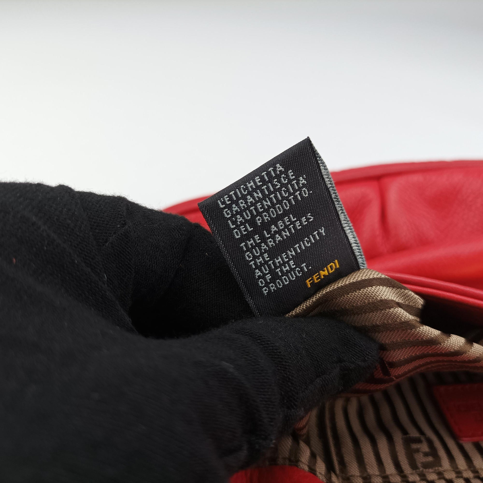 Fendista Pochette Red Leather 8M0276 8M0276-ANG-128-2566フェンディスタ ポシェット レッド レザー 8M0276 8M0276-ANG-128-2566