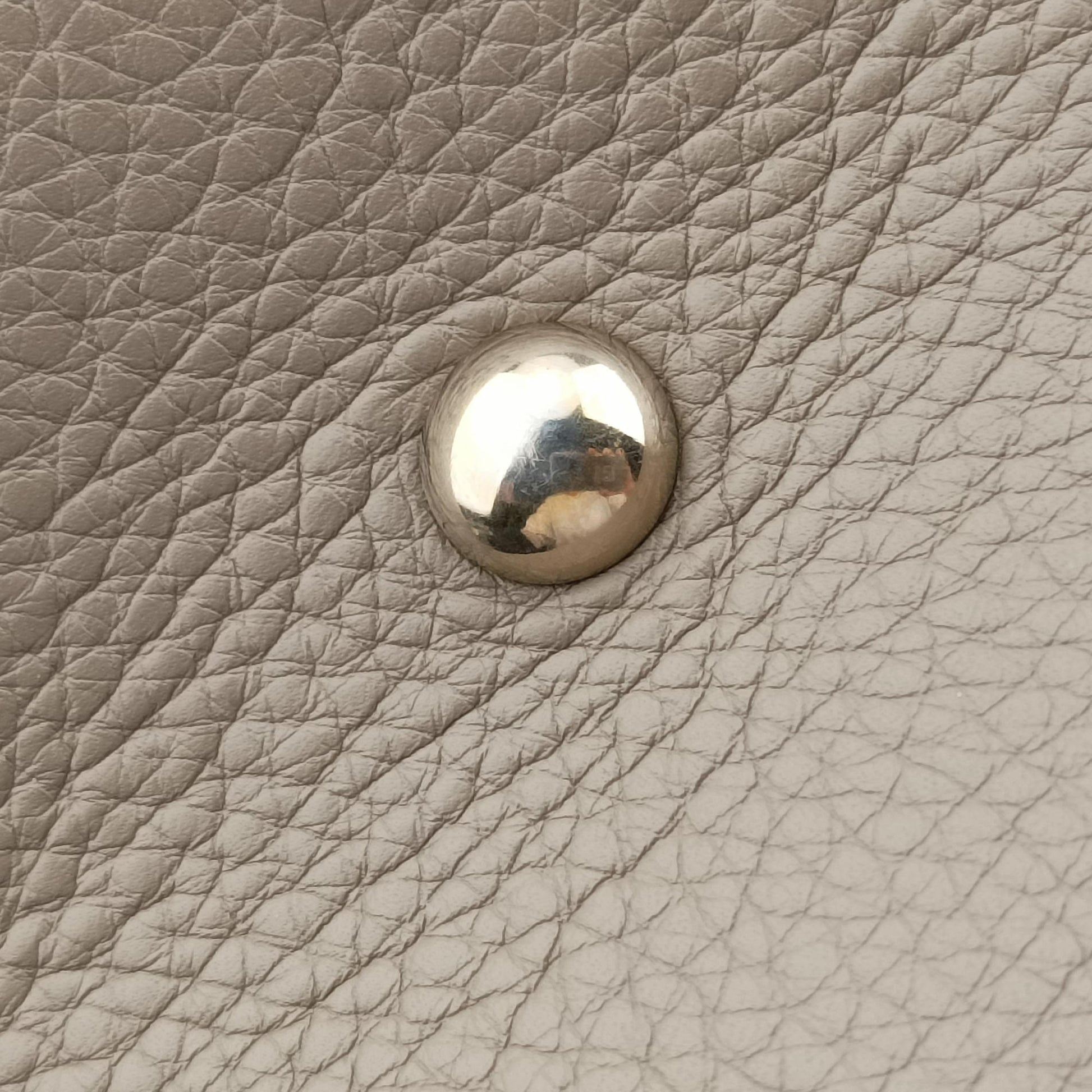 Pre-owned Gucci Soho Cerarus Grey Leather 282302 handbag | stylenewstar