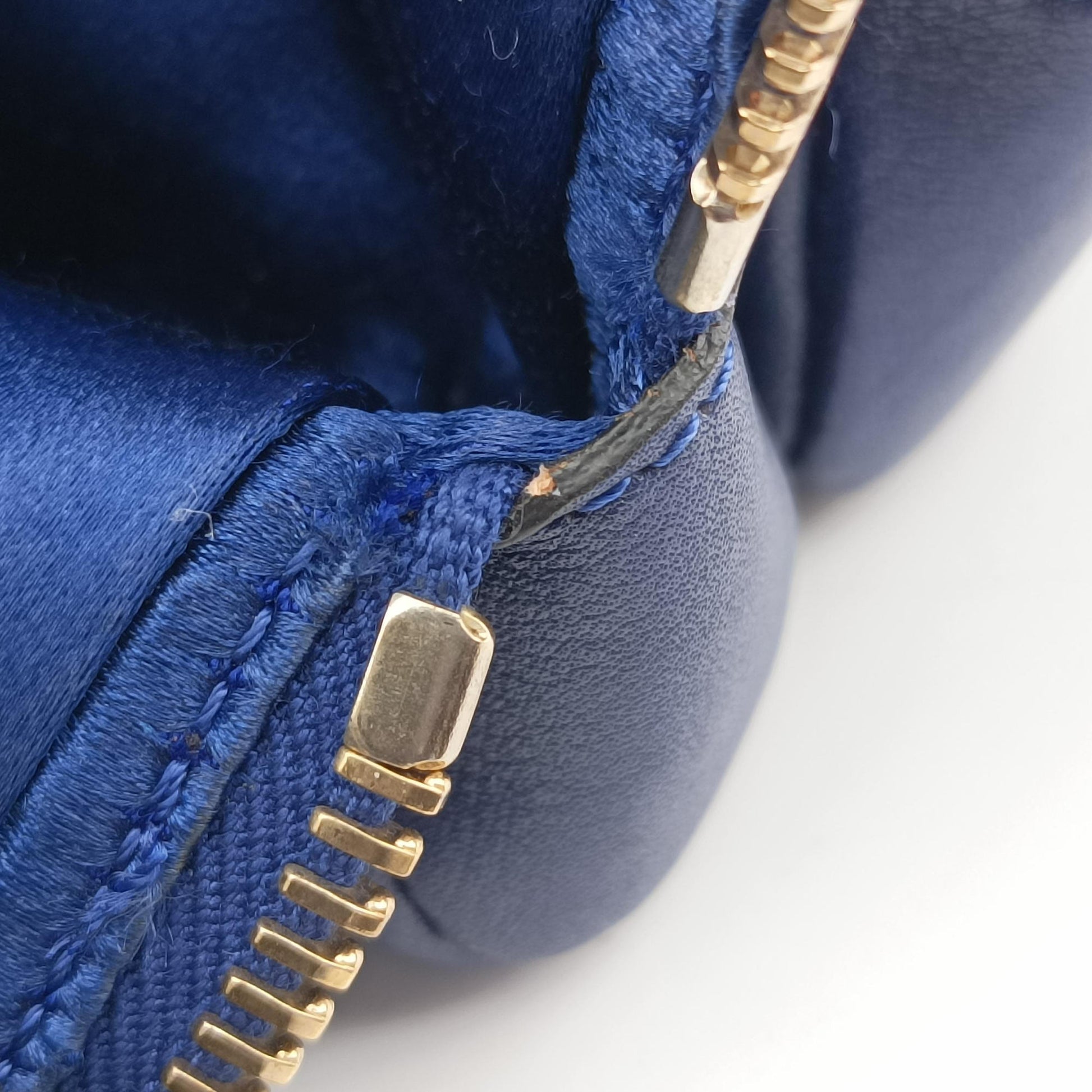 Rockstud Blue Leather TVF 080VIT3ロックスタッズ ブルー レザー TVF 080VIT3