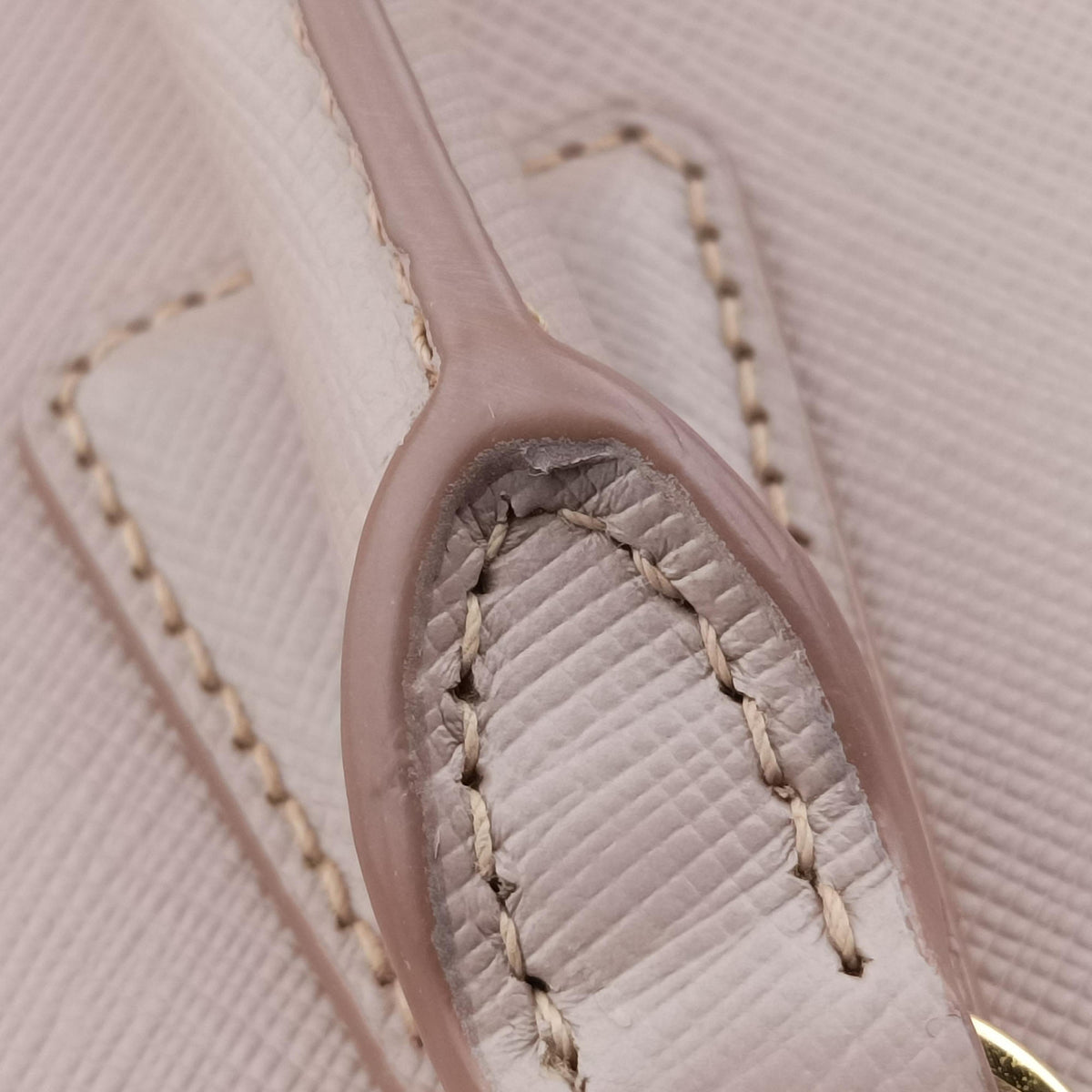 Vintage Prada Galleria Pink SAFFIANO Leather BN1874 shoulderbag | stylenewstar