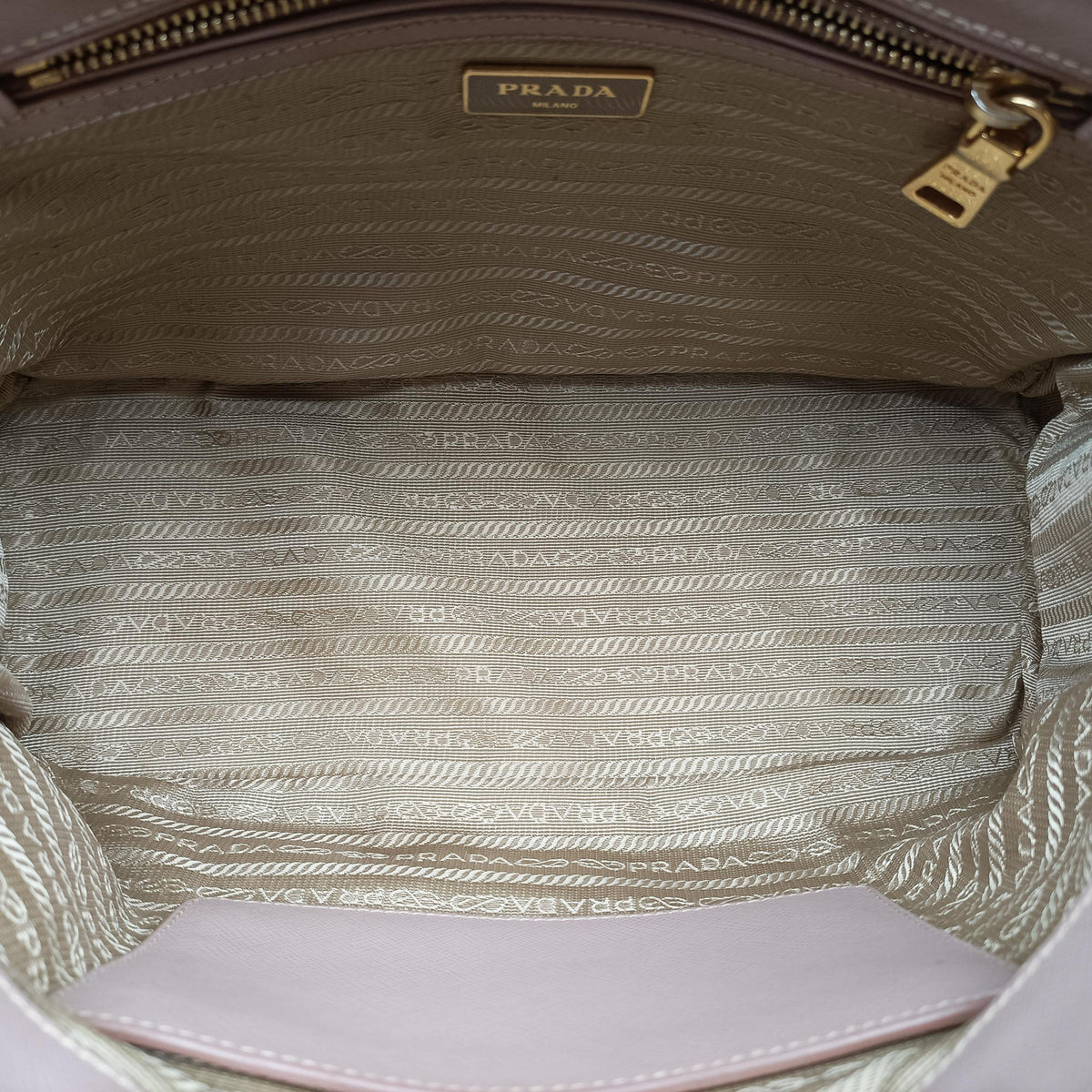 Vintage Prada Galleria Pink SAFFIANO Leather BN1874 shoulderbag | stylenewstar