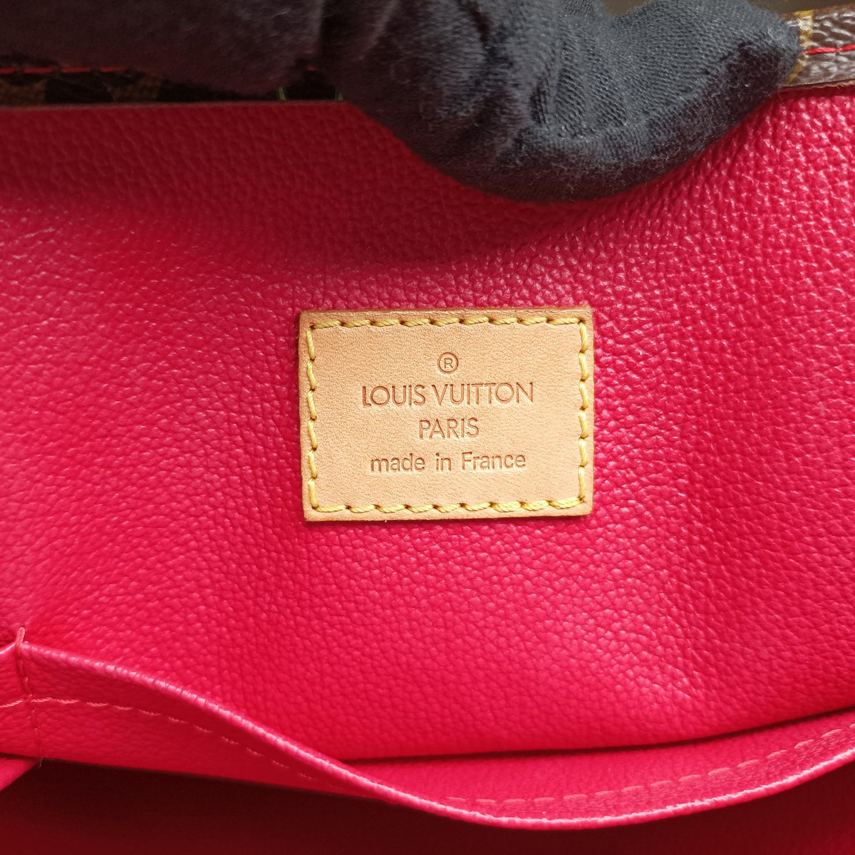 Pre-owned Louis Vuitton Cherry Sac Plat Brown×Cherry Print Monogram Canvas M95010 handbag | stylenewstar