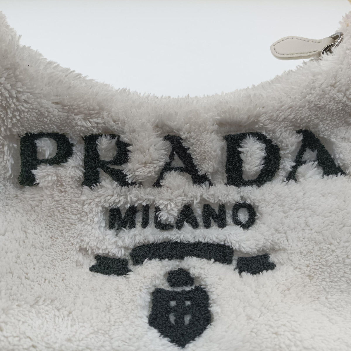 Pre-owned Prada Re-Edition2000 White Terry cloth 1NE515 handbag | stylenewstar