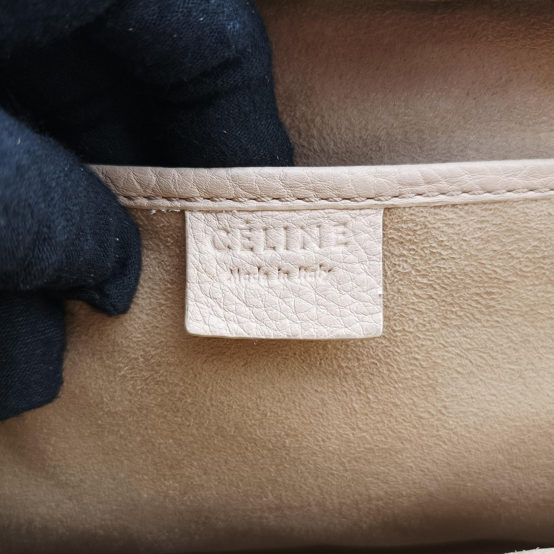 Pre-owned Celine luggage nano shopper Beige Leather  handbag | stylenewstar