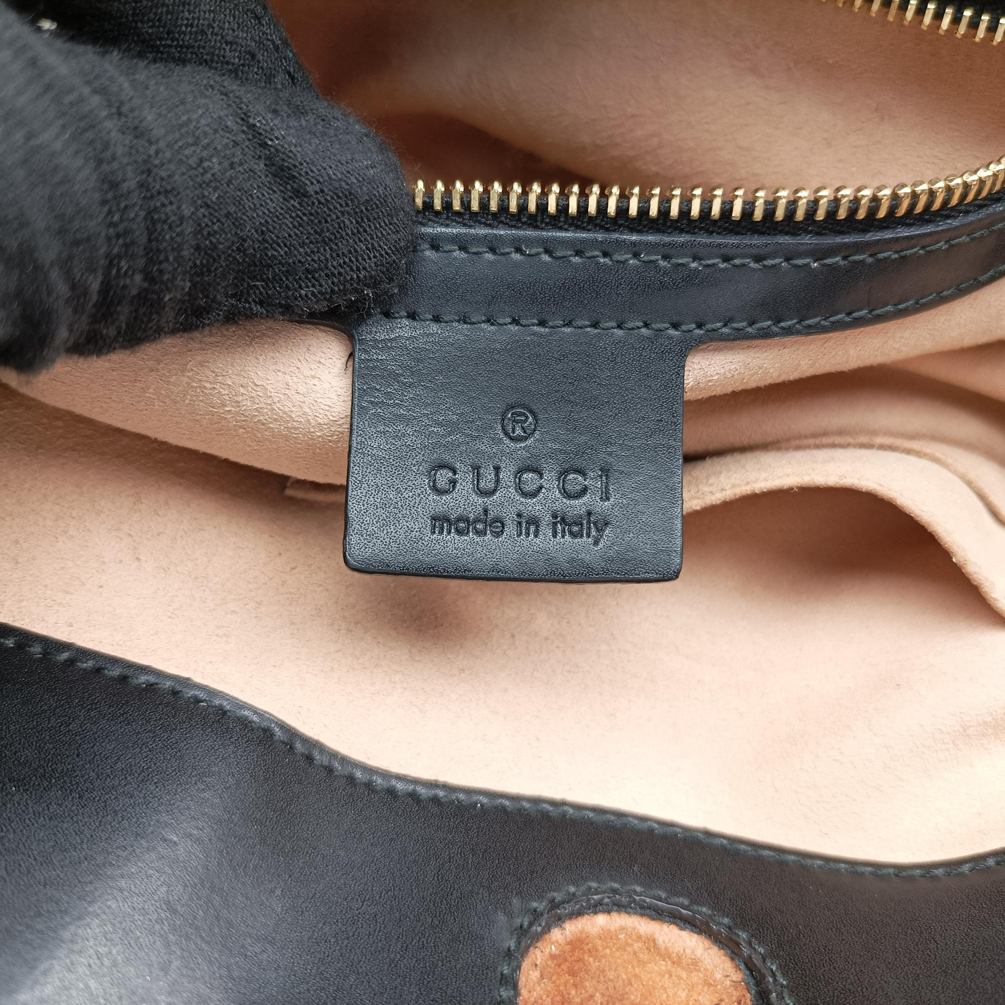 Pre-owned Gucci GG Supreme Bosco PATCHED Black PVC coated canvas 473887 handbag | stylenewstar
