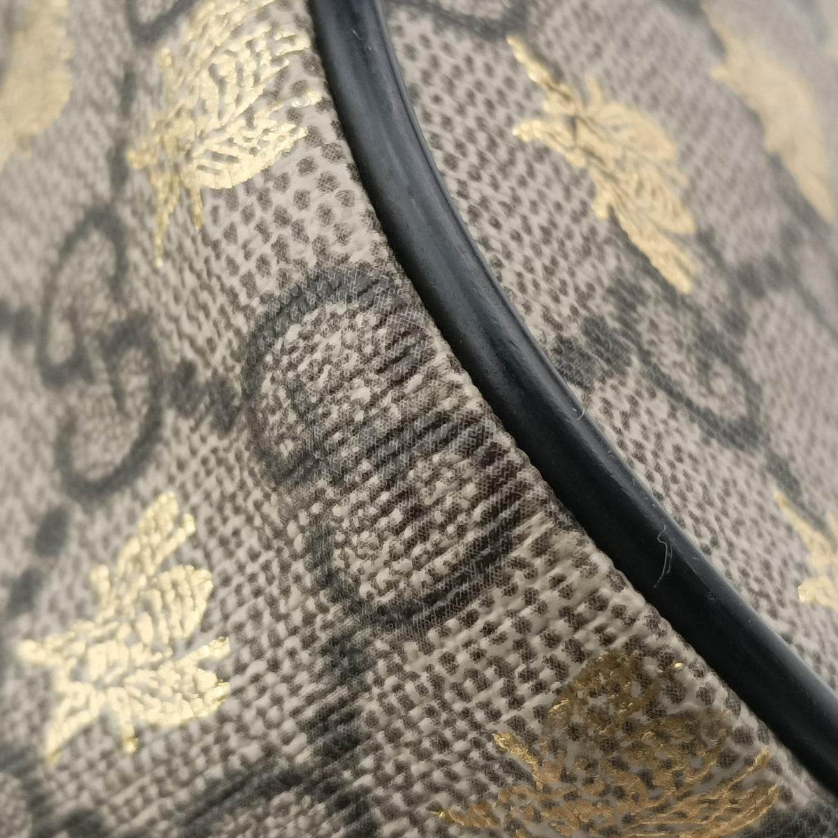 Pre-owned Gucci GG Supreme Bosco PATCHED Black PVC coated canvas 473887 handbag | stylenewstar