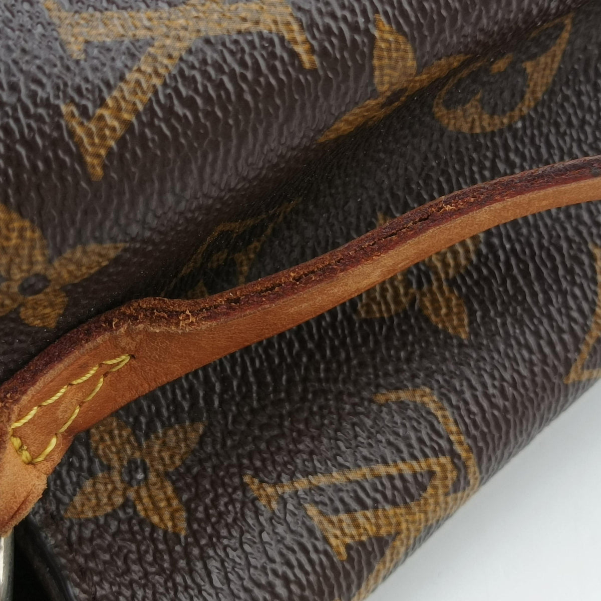 MONTAIGNE MM Brown Monogram Canvas M41056 CA0155モンテーニュMM モノグラム/ブラウン モノグラムキャンバス M41056 CA0155