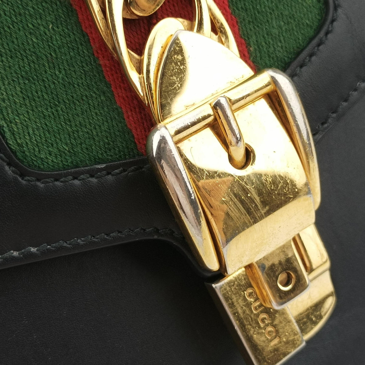Sylvie Black×Green×Red Leather 421882 A021568744シルヴィ ブラック×グリーン×レッド レザー 421882 A021568744