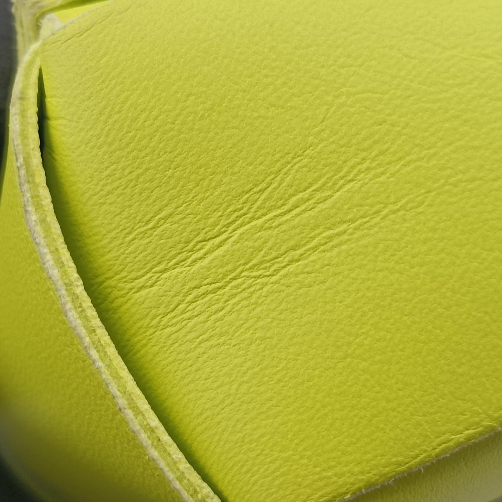 CASSETTE Green lambskin B09834635Tカセット グリーン ラムスキン B09834635T