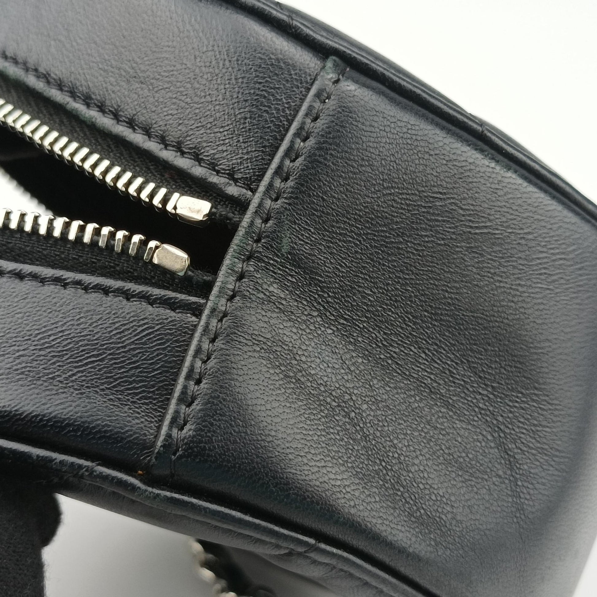 Matelasse Round Black lambskin AP0245 28493950マトラッセ ラウンド ブラック ラムスキン AP0245 28493950